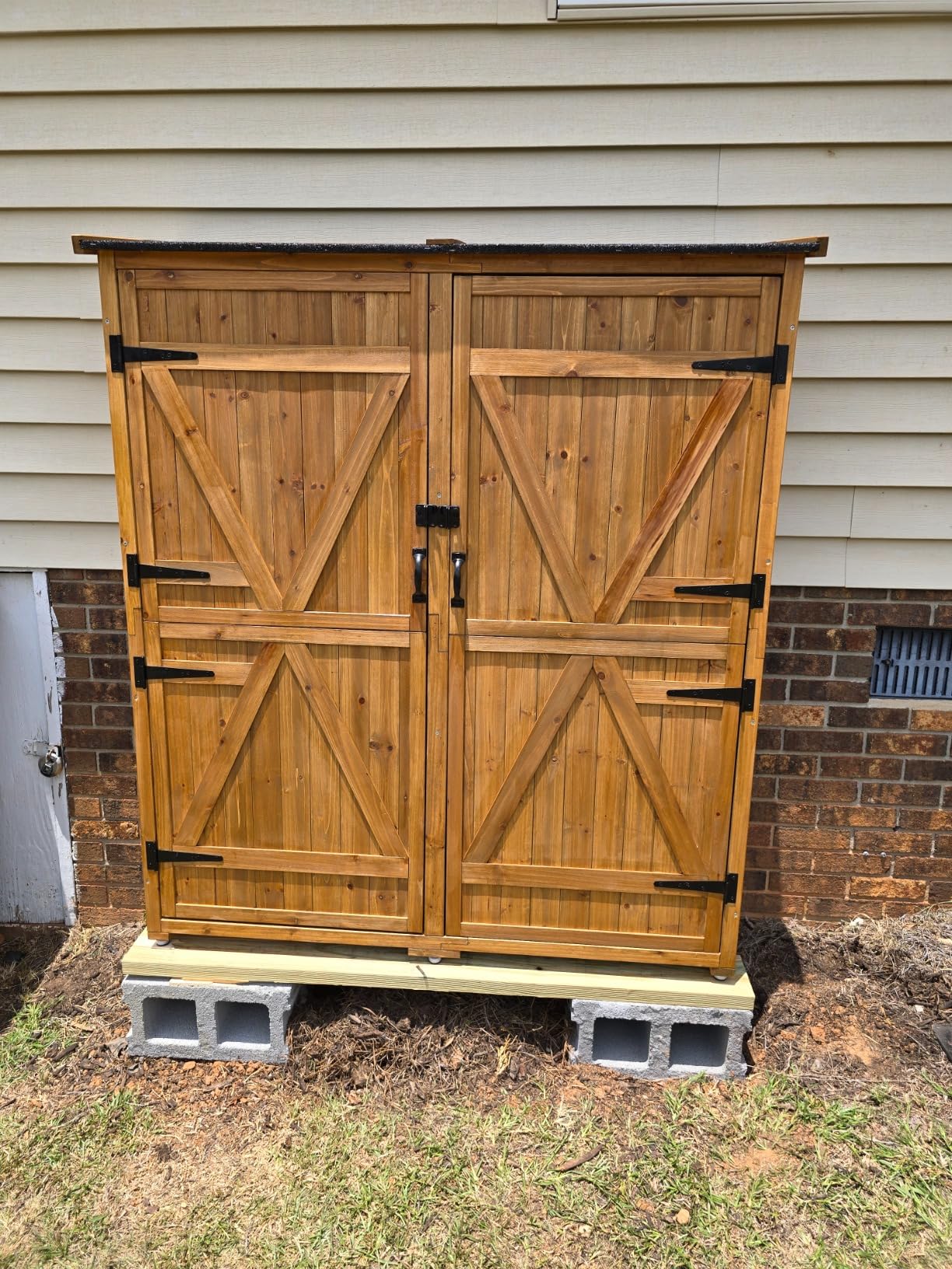 Gizoon Outdoor Storage Cabinet with Waterproof Roof, Double Lockable Doors Garden Shed with 2 Removable Shelves, Wooden Storage Shed with Large Storage Space for Patio, Garden, Backyard, Lawn customer photo 1