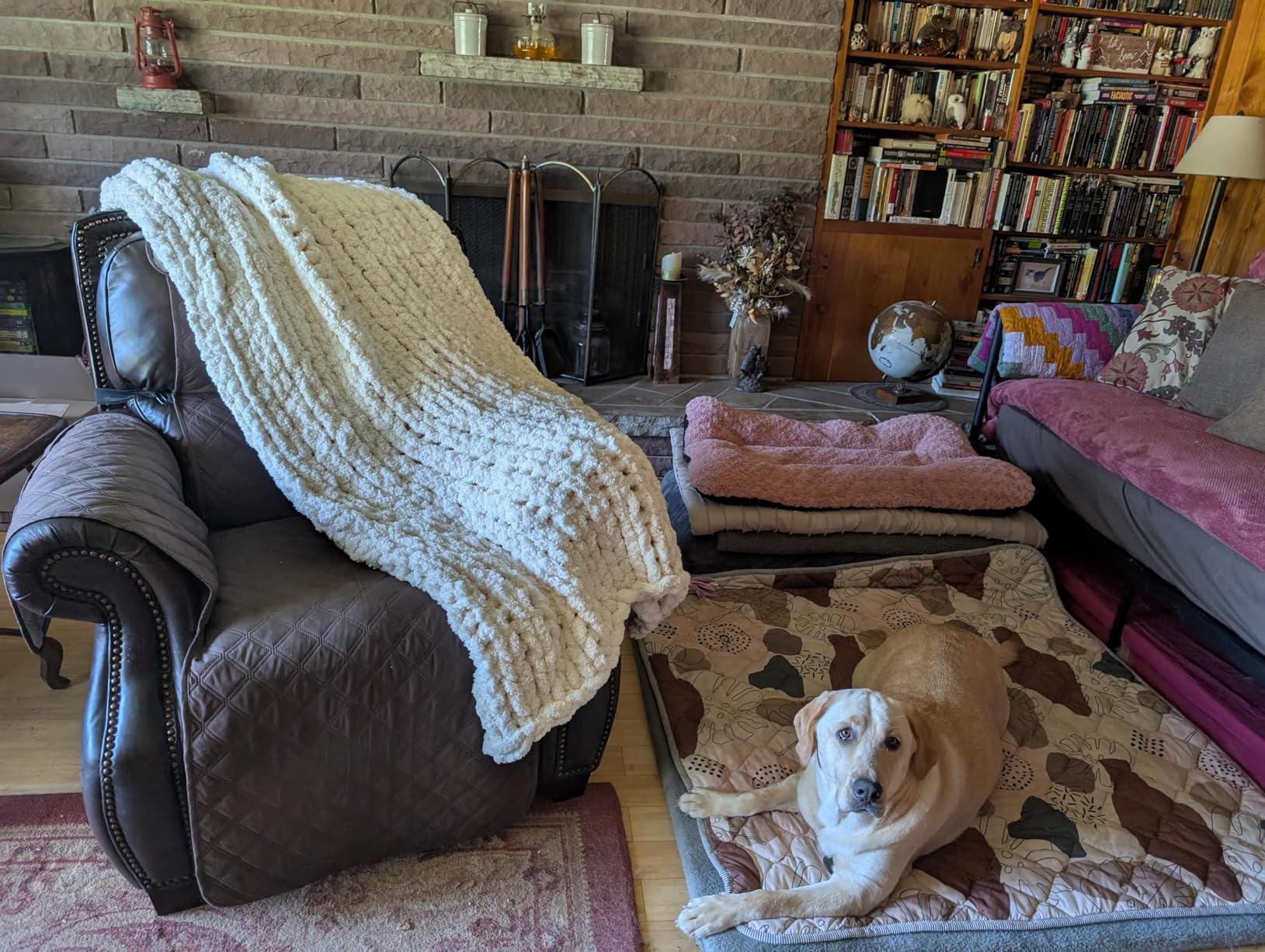 L'AGRATY Chunky Knit Blanket Throw, Soft Chenille Yarn Throw Blanket 50x60, Handmade Cable Knit Crochet Blanket customer photo 2