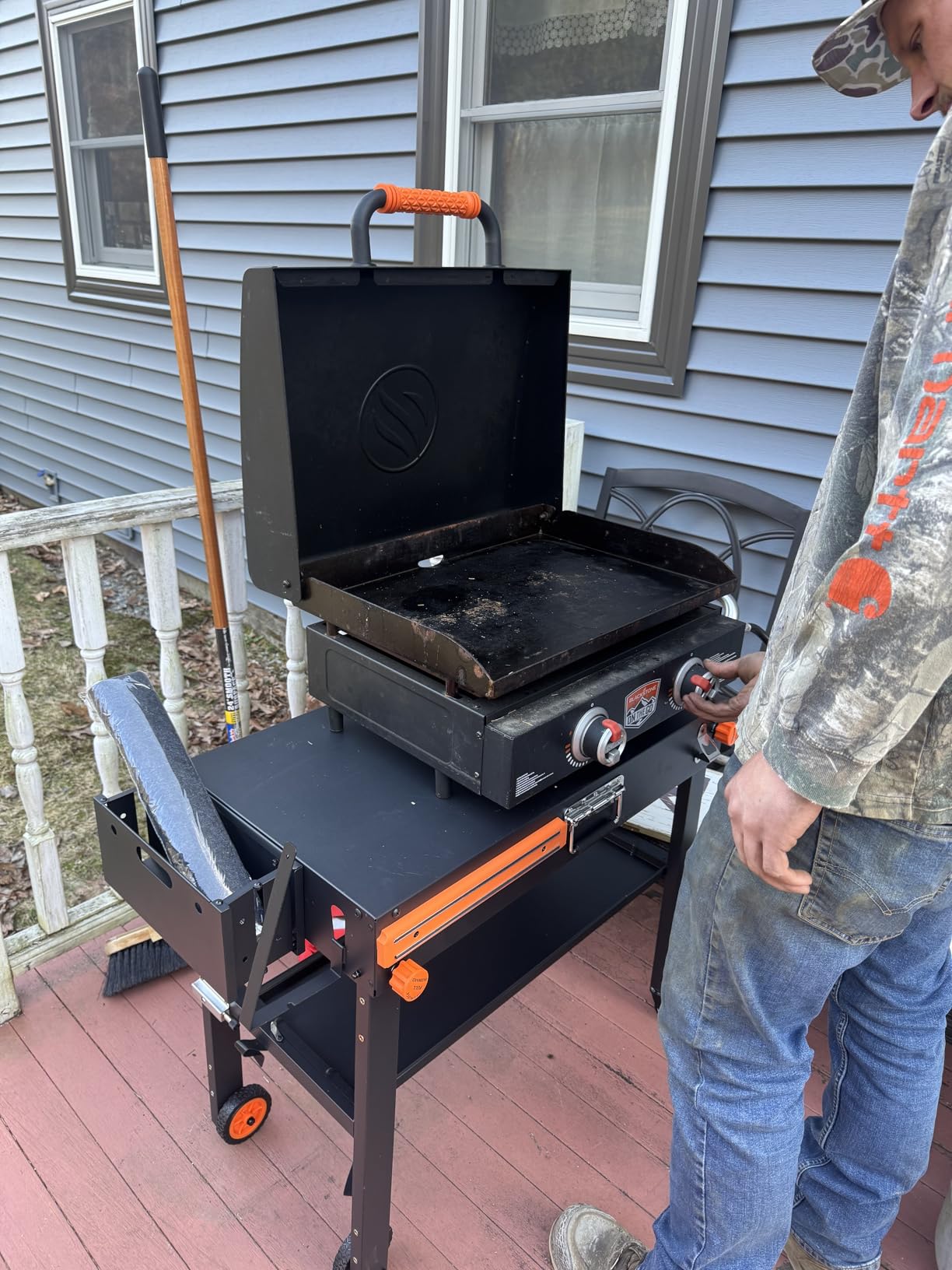 EUTRKei Grill Table for Blackstone Griddle, Portable Griddle Table with Caddy - Fit 17