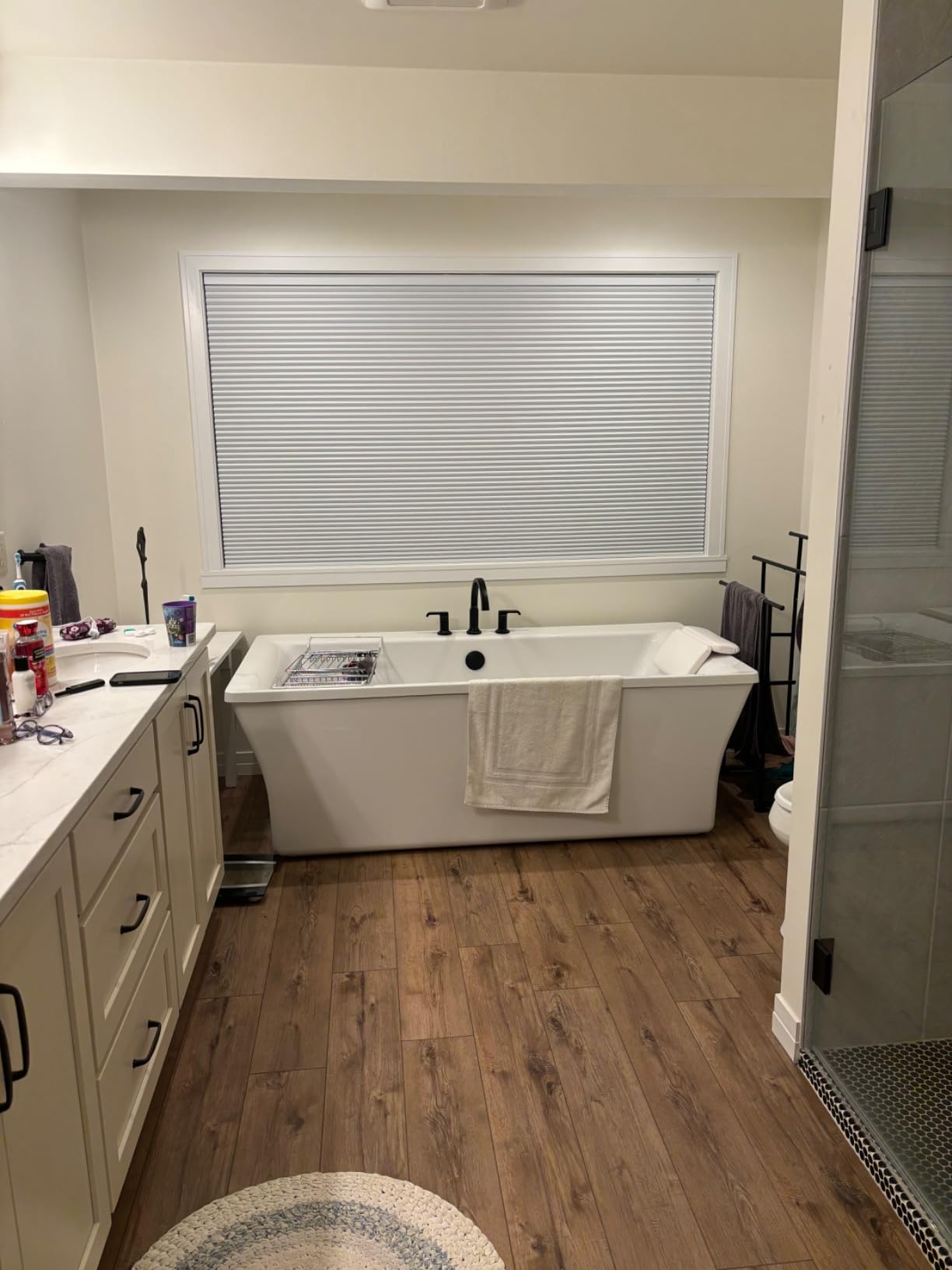 SmartWings Motorized Cellular Shades, Honeycomb Blinds Compatible with Zigbee/Alexa/Z-Wave/Homekit, Wireless Remote Control for Smart Home and Office in Customized Size, 100% Blackout White customer photo 1
