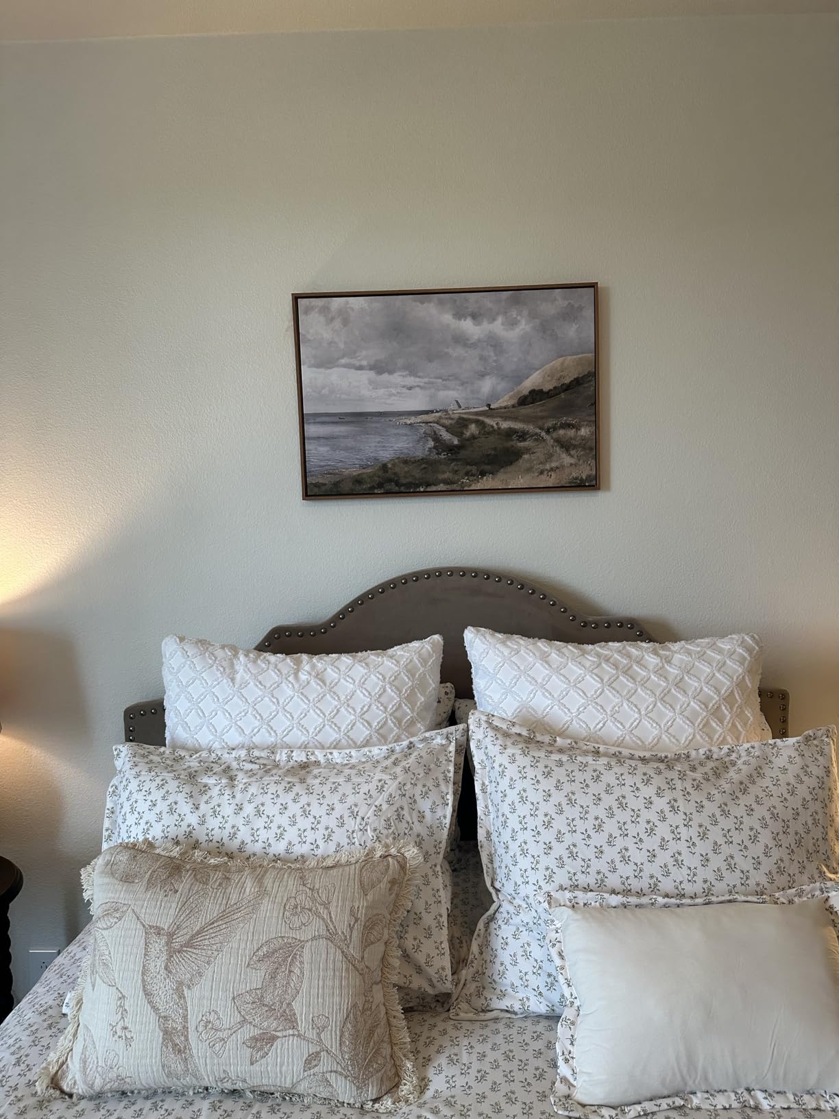 InSimSea Framed Canvas Wall Art Vintage Decor, Landscape Wall Art, Meadow with Flowers Art, Modern Farmhouse Decor, Cottagecore Bedroom Bathroom Office Decorations, 24