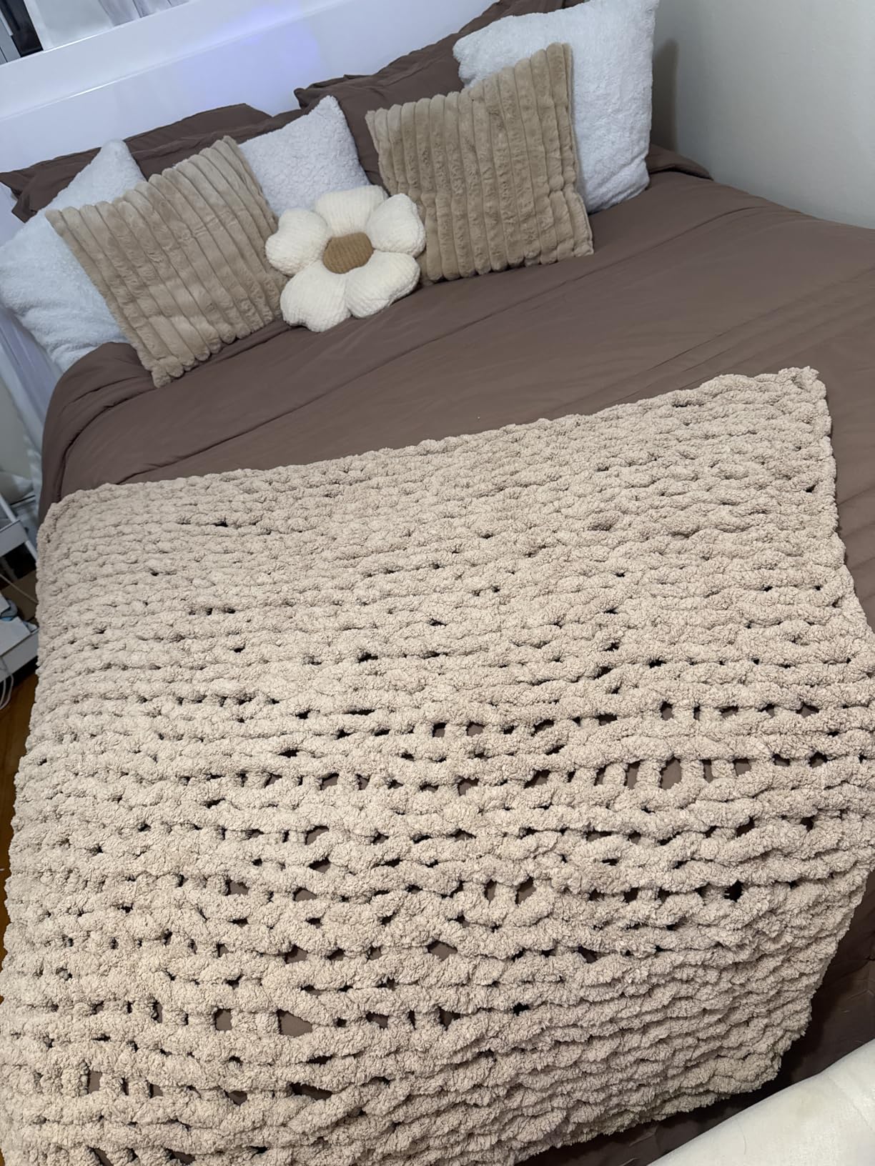 Chunky Knit Blanket Throw 40x40, Hand Knitted Warm Chenille Throw Blanket, Home Decor Soft Thick Yarn Cable Knit Blanket customer photo 2