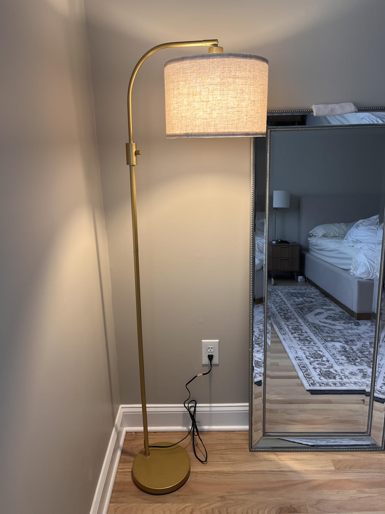 Nintiue Upgraded Modern Arc Dimmable Tall Standing Floor Lamp with Linen Shade, 1200 Lumens LED Bulb Included, for Living & Reading Room, Bedroom, Office & Nursery, Gold customer photo 2
