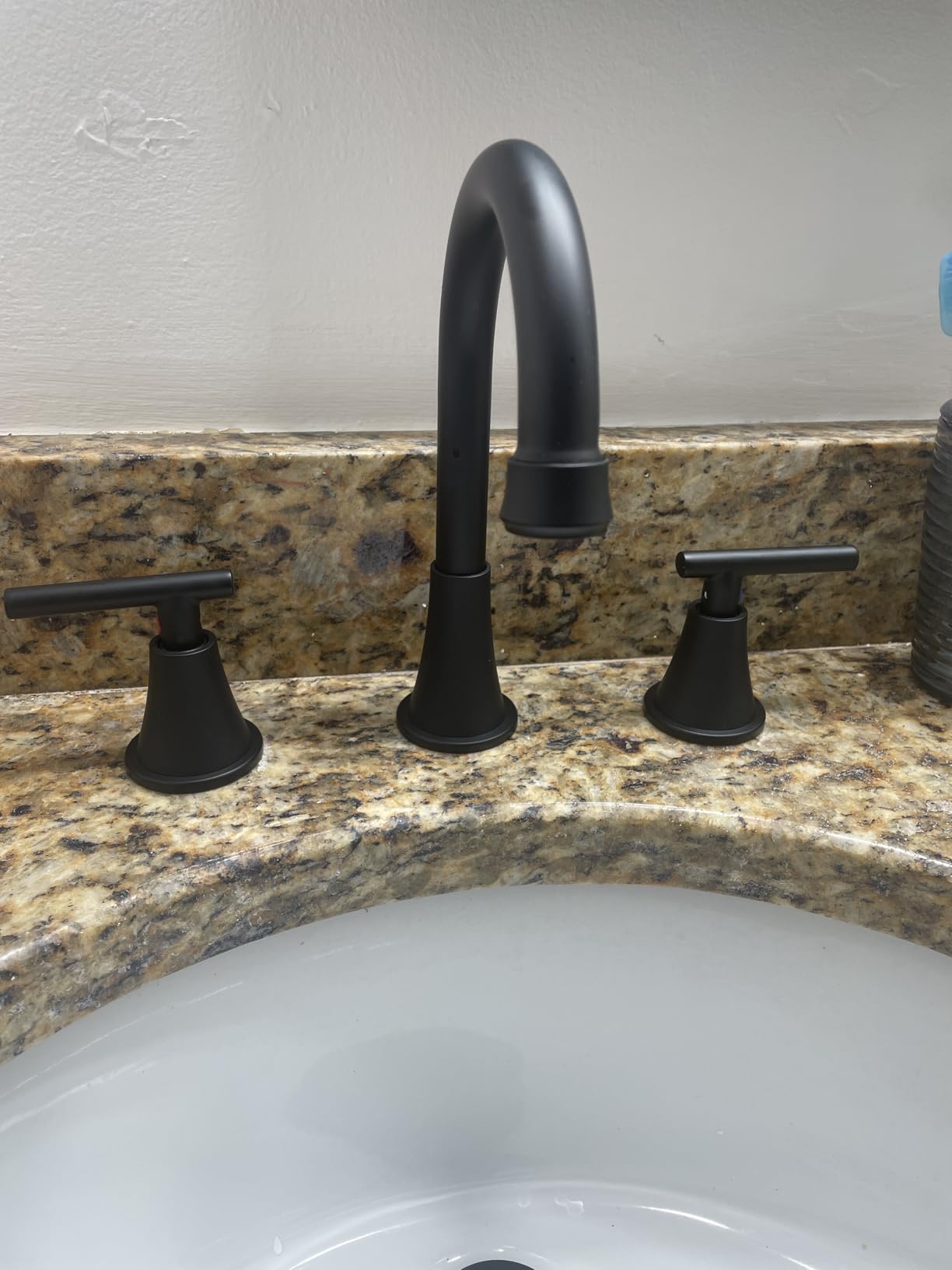Bathroom Faucets for Sink 3 Hole, Hurran Matte Black Bathroom Sink Faucet with Pop-up Drain and Supply Lines, Stainless Steel Lead-Free Widespread Faucet for Vanity RV Farmhouse Sink customer photo 2
