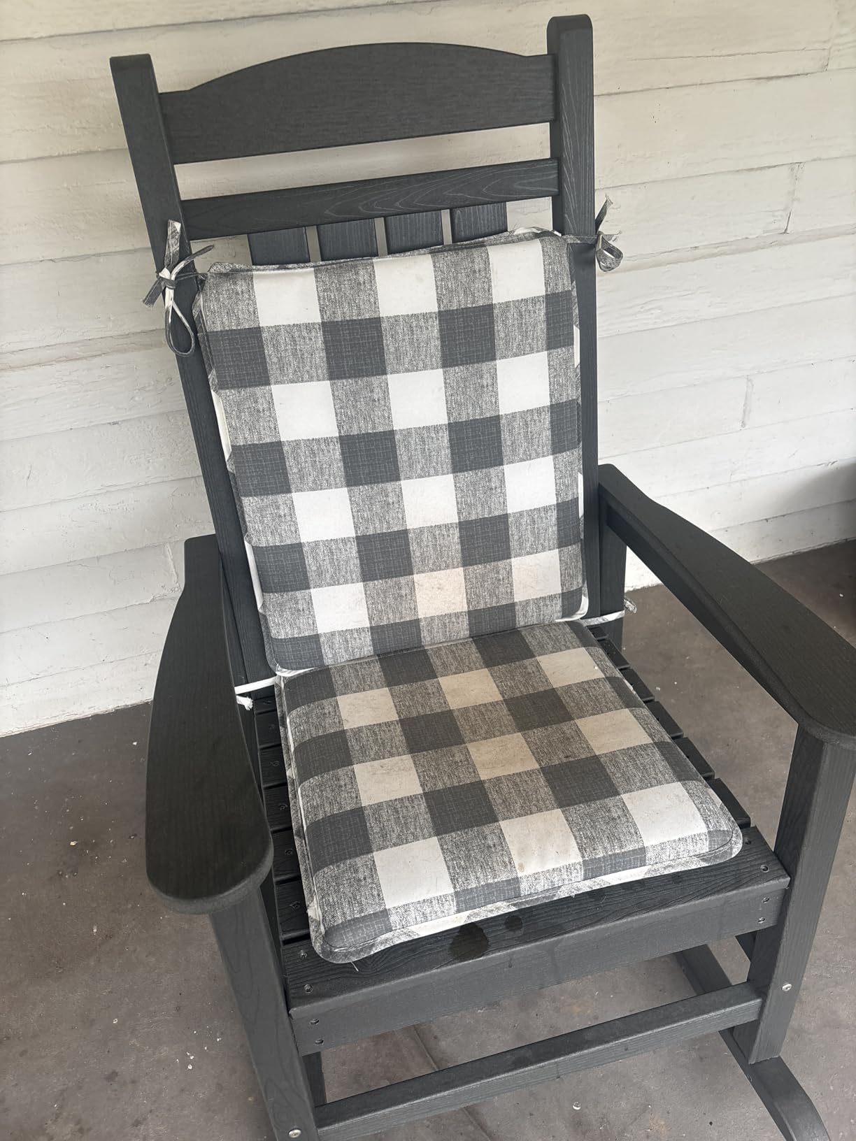 KINGYES Oversized Outdoor Rocking Chair Set of 2, High Density Polyethylene Patio Rocking Chairs with 330lbs Support for Adults, Black customer photo 2