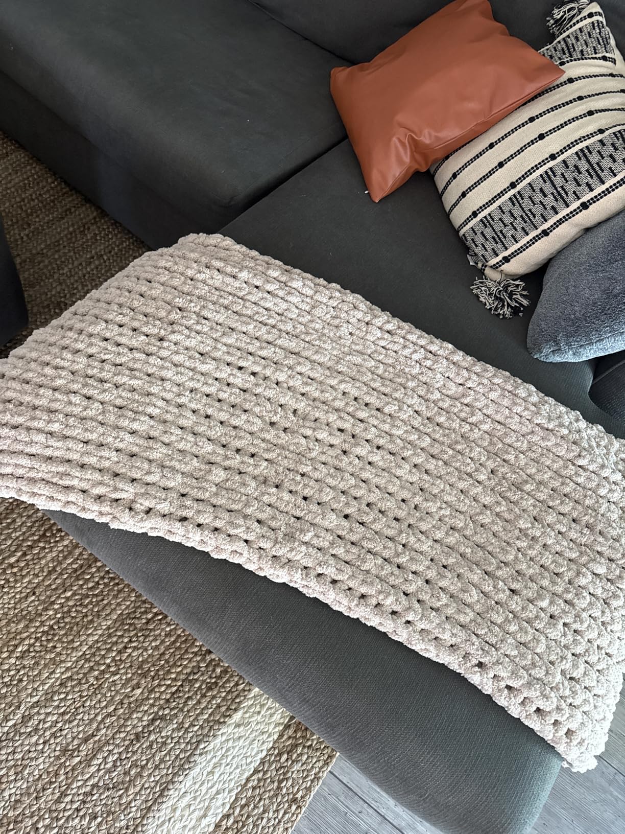 Amelie Home Chunky Knit Throw Blanket for Couch, Soft Chenille Handmade Crochet Throw Rope Knot Blanket, 40x50 customer photo 2