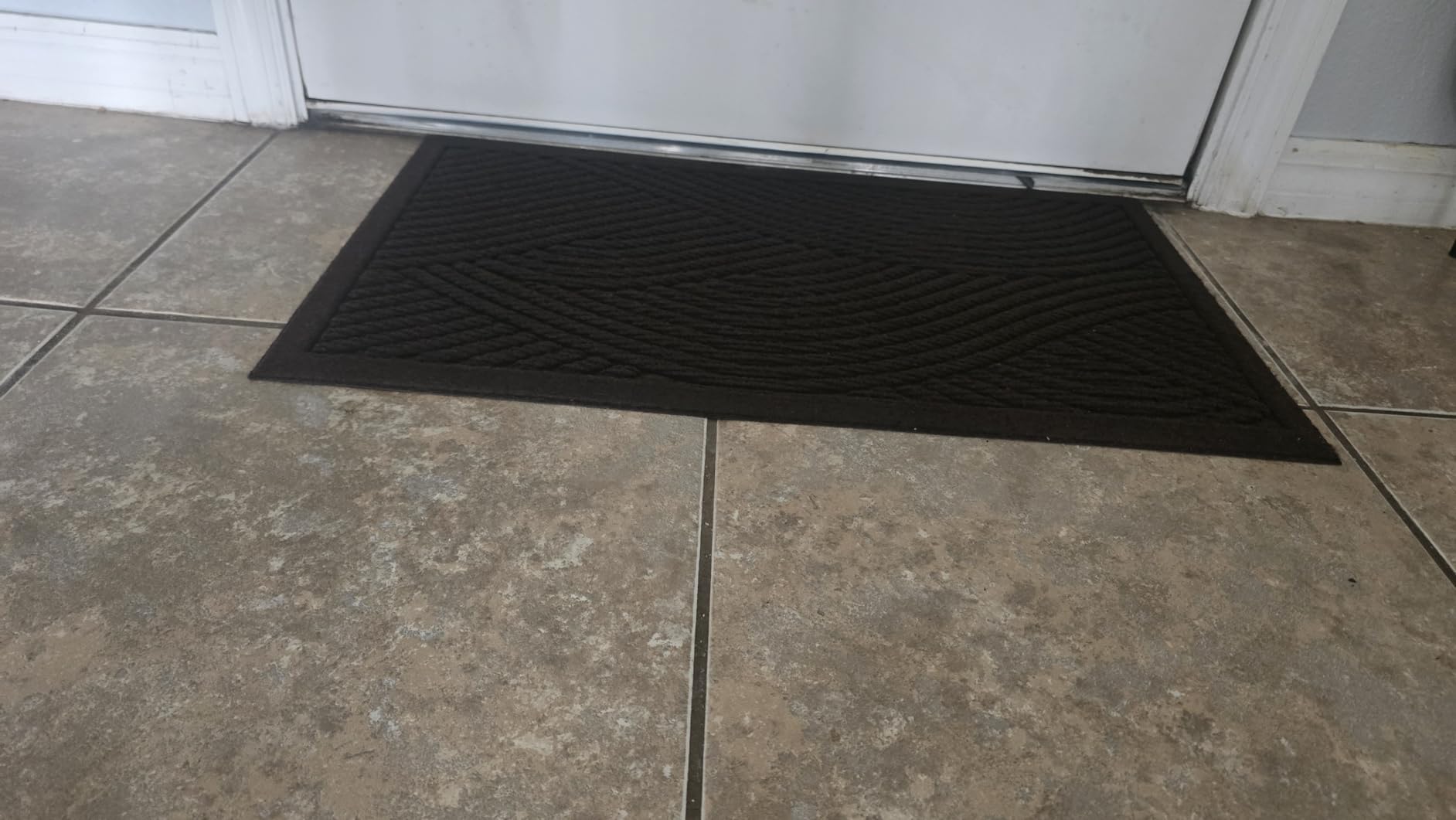 HIYARD Sturdy Front Door Mat, Absorbent Muddy Dirt Resist Welcome Door Mats Outdoor Indoor, Stain and Fade Resistant, Non-Slip Backing Entry Mat Low Profile Doormat for Entryway, 29x17, Beige customer photo 2