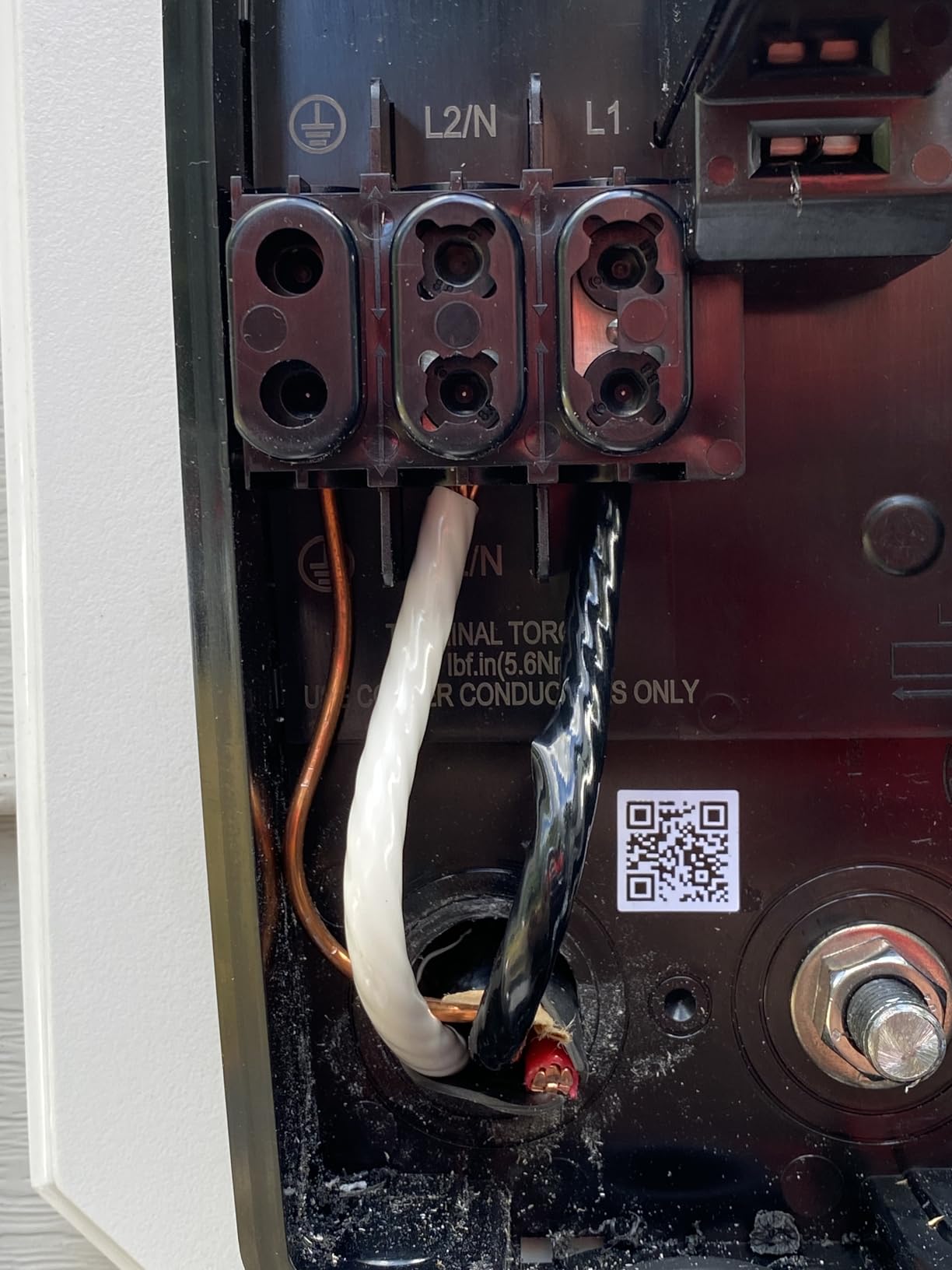 Tesla Universal Wall Connector - Home EV Charger with Dual Plug Type (NACS + J1772) - Compatible with All North American EVs - Level 2 - up to 48A - Energy Star Partner customer photo 1