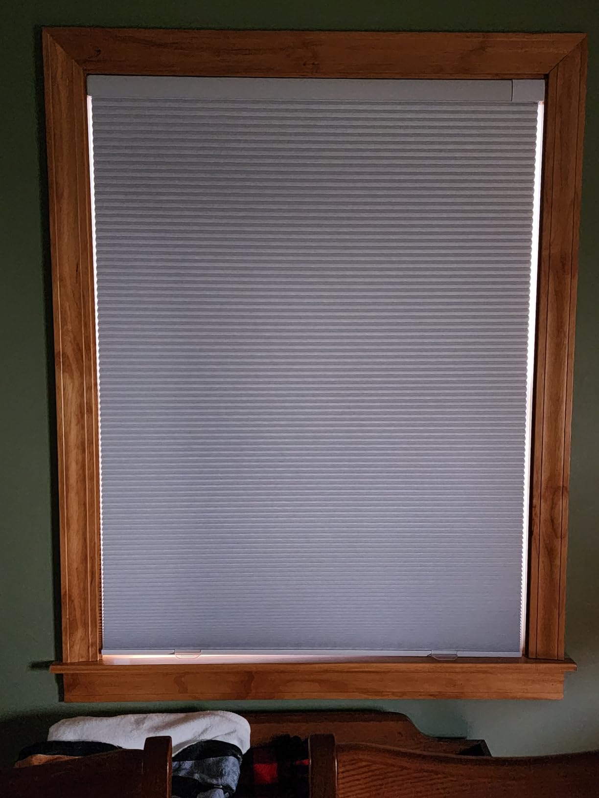 MYshade Custom Cordless Blackout Cellular Shades for Windows, Honeycomb Window Shades with Thermal Insulation, Child & Pet Safe Room Darkening Shade, Easy Install, Custom Size, White customer photo 1