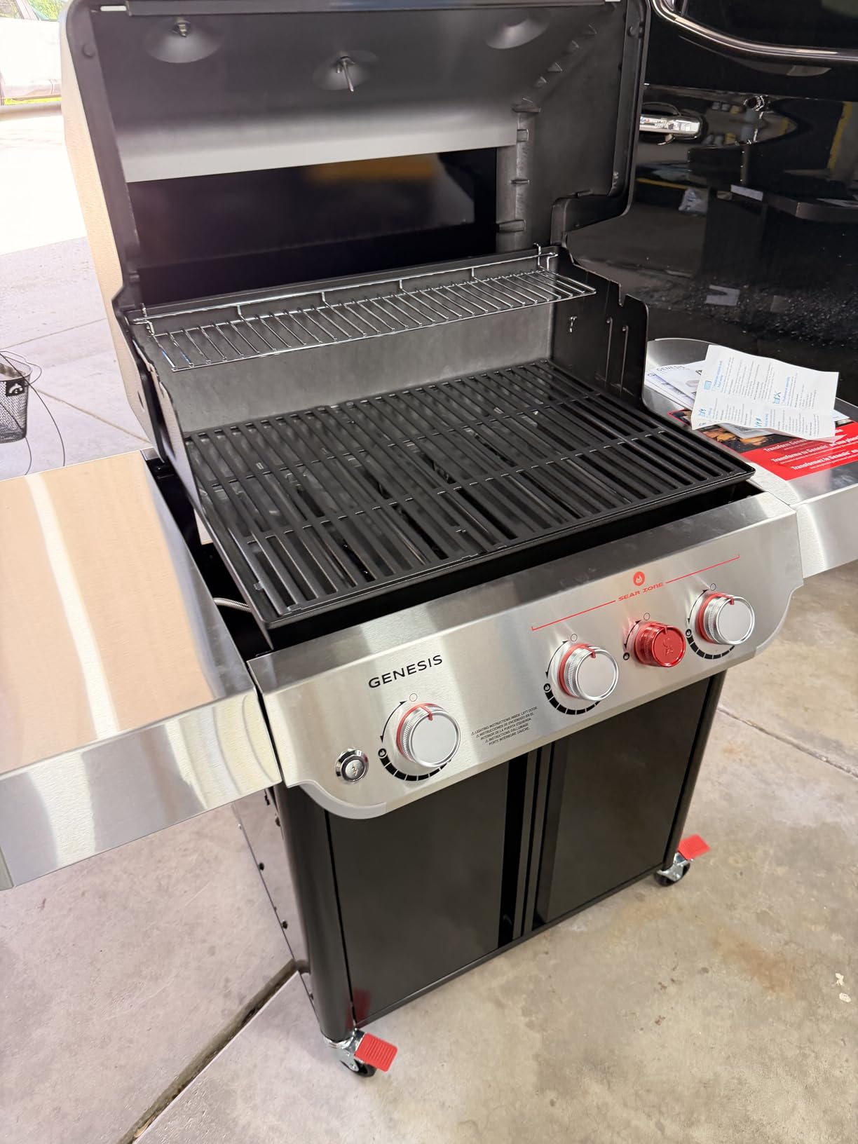 Weber Genesis E-325 Natural Gas Grill for Outdoor Cooking, 3 Burners, Black - Porcelain-Enameled, Cast-Iron Grates, PureBlu Burners & Sear Zone customer photo 1