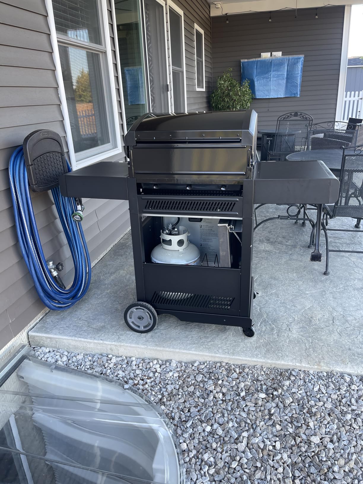 Charbroil® Pro Series™ with Amplifire™ Technology 3-Burner Propane Gas Grill and Griddle Cabinet, Black - 463365124 customer photo 2