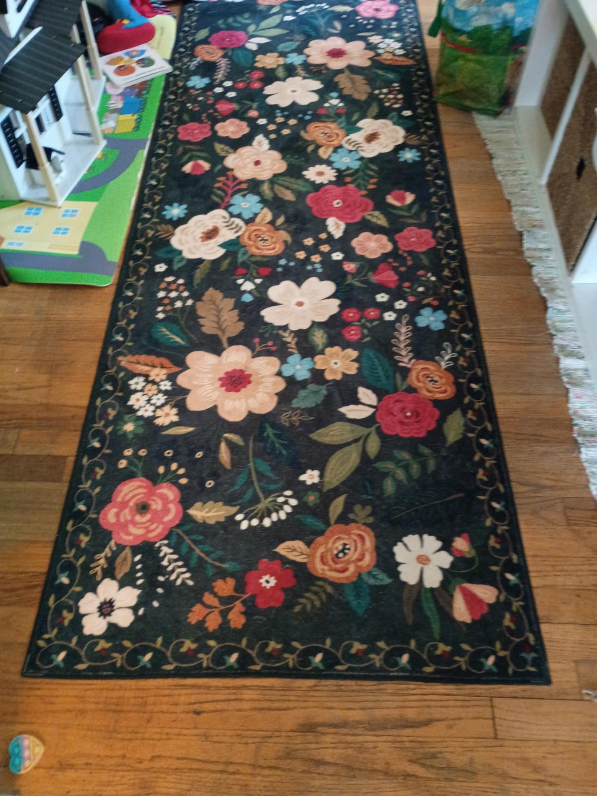 Rugcomf Runner Rug for Hallways Kitchen Rug Non Slip 2'x 6' Washable Rugs with Rubber Backing Soft Floral Carpet Runner for Hallways, Kitchen, Laundry, Bedroom, Bathroom (Beige) customer photo 1