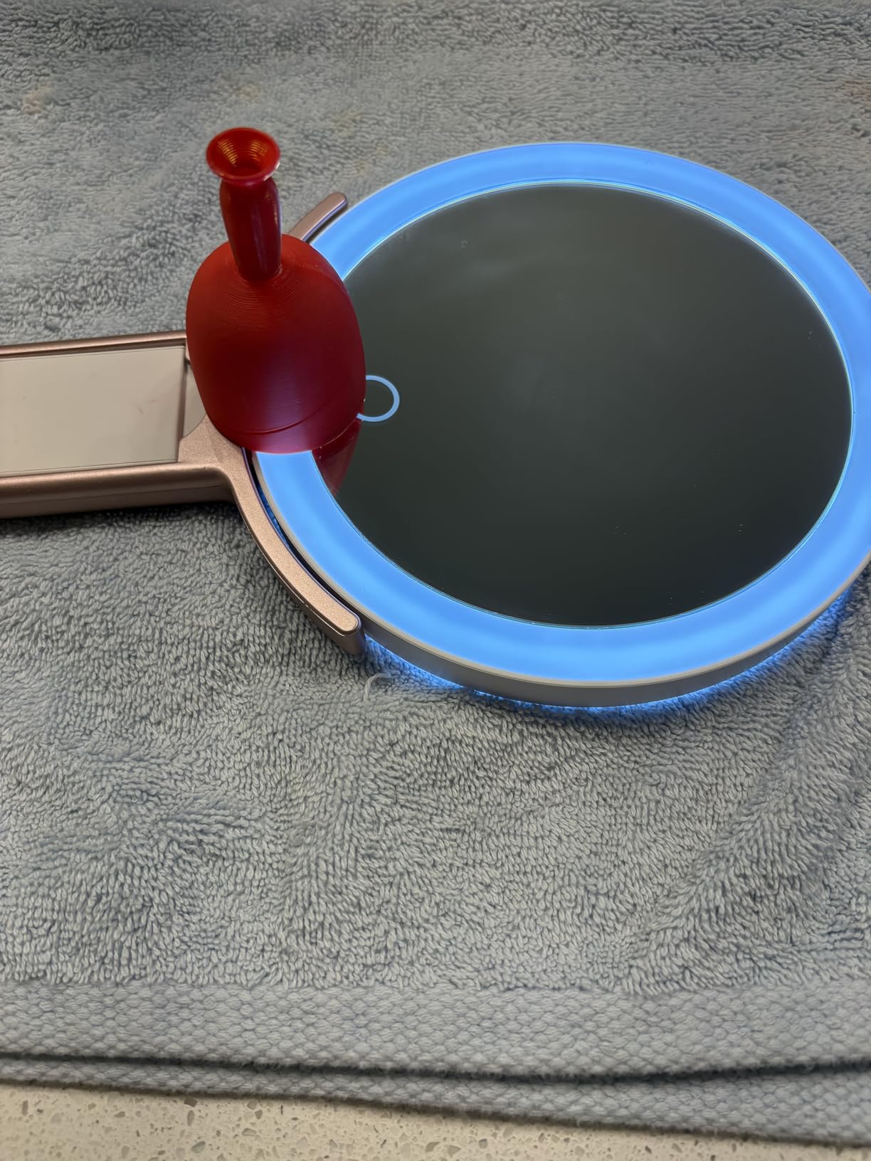 LitBear Travel Makeup Mirror with Lights, Rechargeable Double-Sided 10X/1X Magnifying Mirror, Portable Lighted Beauty Mirror, 3 Color Lighting, Dimmable Touch Screen, Tabletop Handhold Hanging (White) customer photo 2