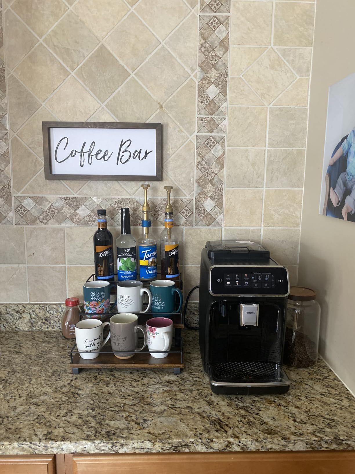 Philips 3300 Series Fully Automatic Espresso Machine with LatteGo Milk System and integrated grinder, 6 Hot & Iced Coffee Pre-Sets, SilentBrew, 15-Bar Pressure, Glossy Black (EP3341/50) customer photo 1