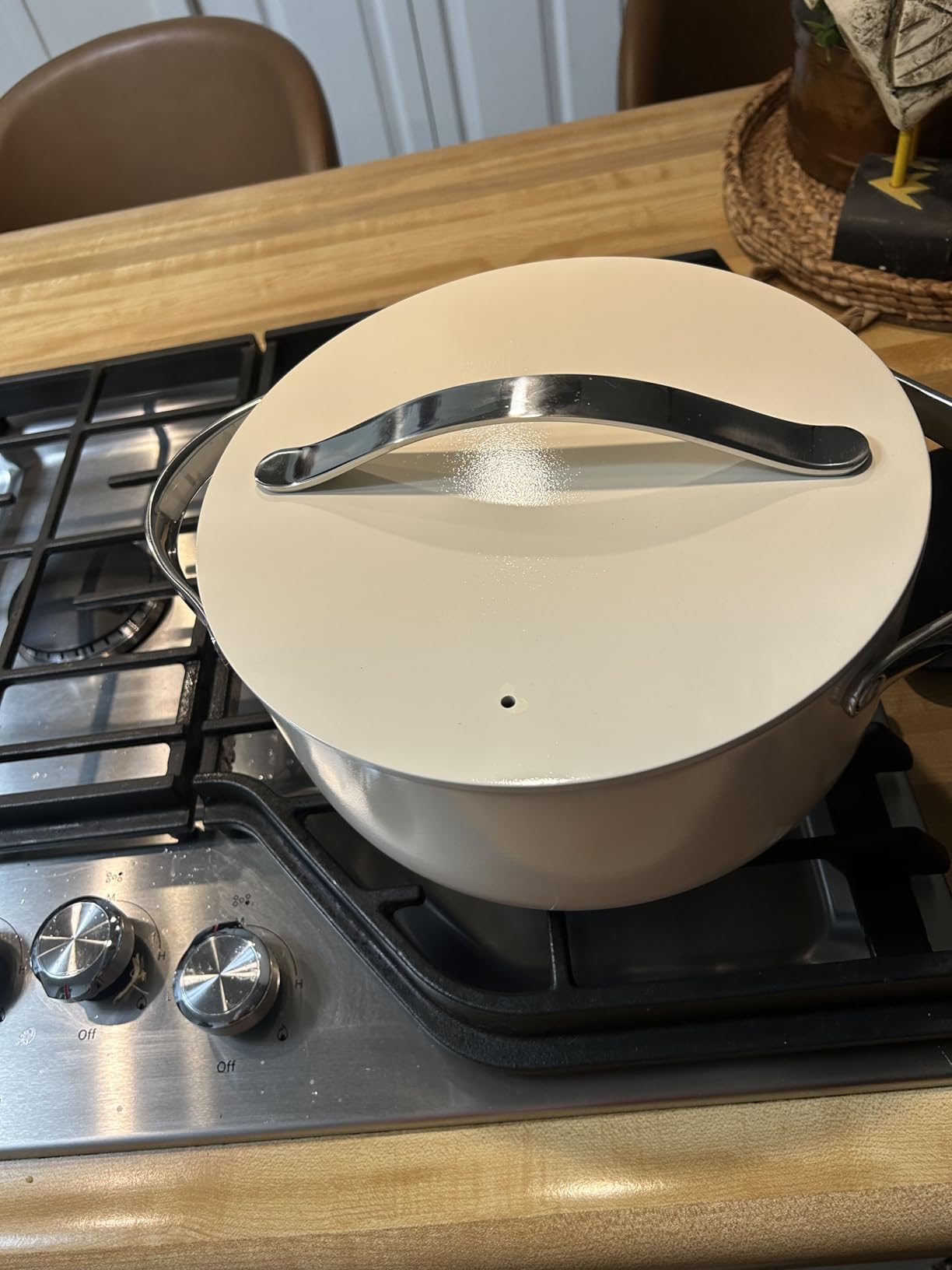 Caraway Rondeau - 6 Qt Non-Stick Pan with Lid - Free From Forever Chemicals - Perfect for Searing, Braising, & Roasting - Black customer photo 1