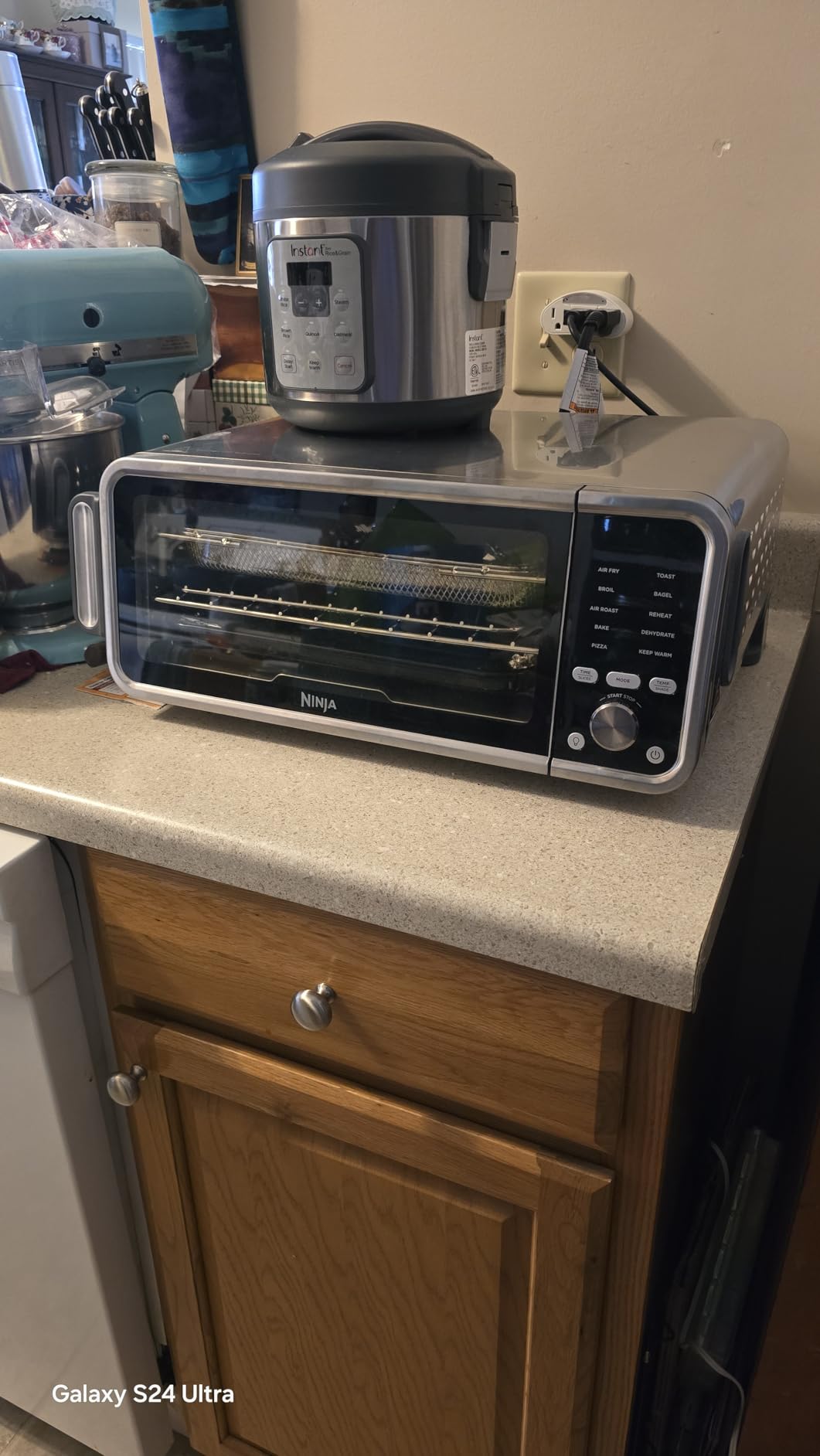 Ninja Air Fryer & Toaster Oven Combo | 10-in-1 Prestige Smart XL Countertop Oven | Bake up to 20 Cookies, Fit up to a 12lb Turkey | Pizza, Toast, Bake, Dehydrate | 1800 Watt | Stainless Steel | DT501 customer photo 1