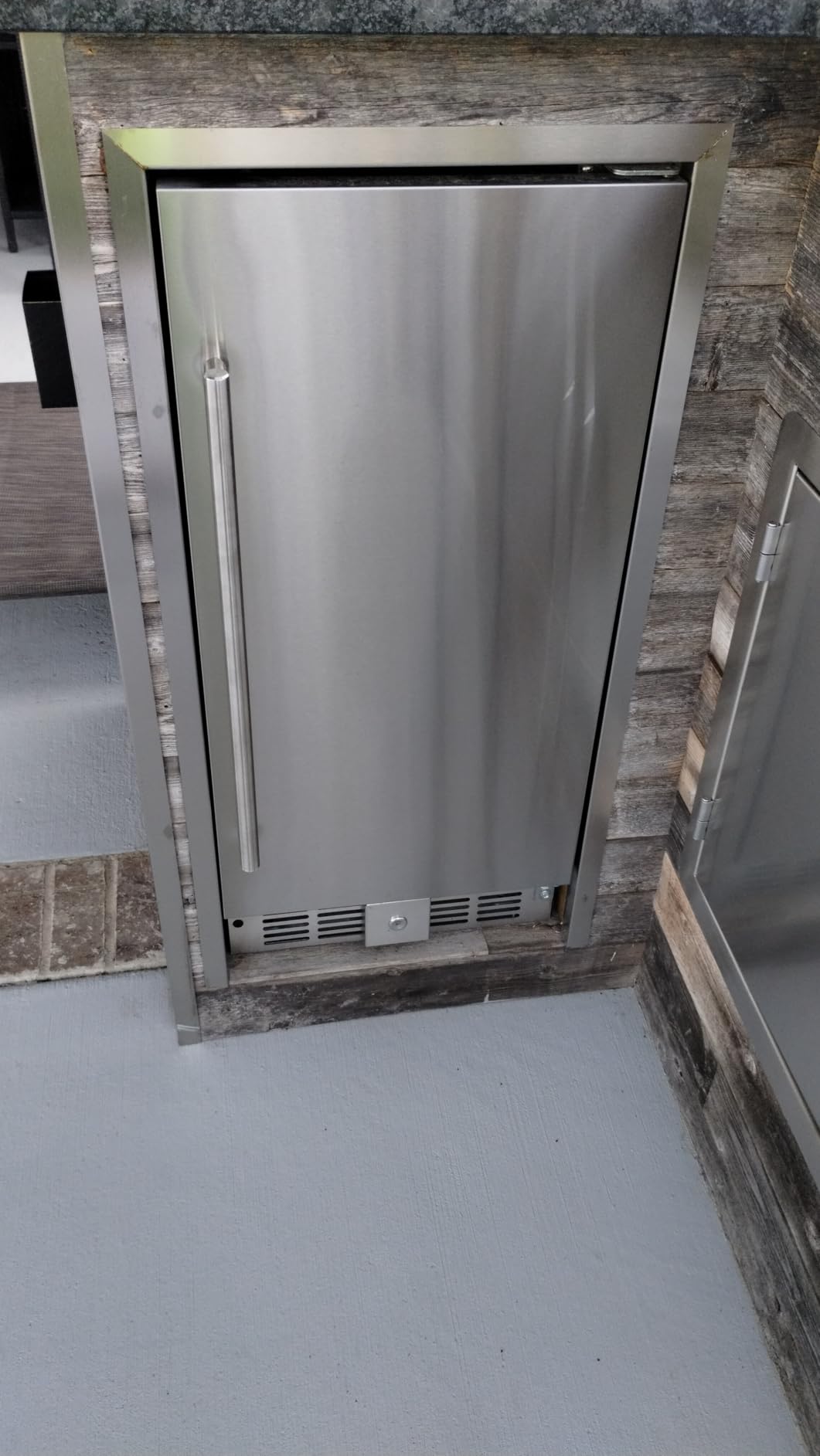 Icyglee 24 Inch Under Counter Drawer Fridge, Stainless Steel Beverage Refrigerator Built-In For Home & Commercial Use, Outdoor Refrigerator for Soda, Beer, Wine customer photo 1