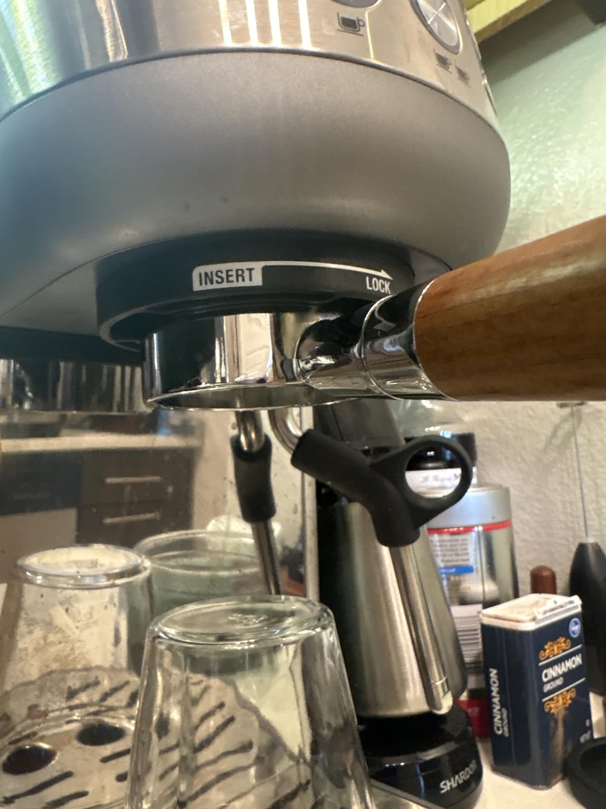 54 mm Bottomless Portafilter with Puck Screen, 3 Ears Espresso Portafilter Compatible with Breville Barista BES870XL Express Machines,Stainless Steel Porta filter and Rosewood Handle customer photo 2