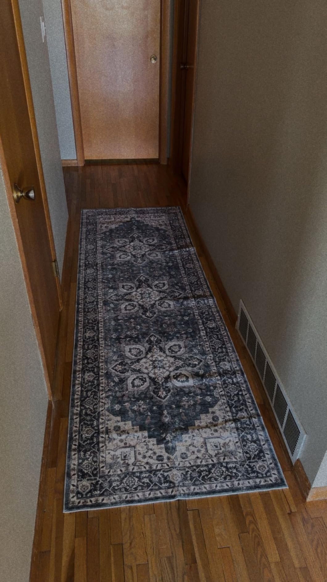 AMADA HOMEFURNISHING 9x12 Washable Area Rug, Low-Profile Large Area Rug with Non-Slip Backing & Durable Edge Binding, Vintage Large Rugs for Living Room, Bedroom & Dinning Room customer photo 1