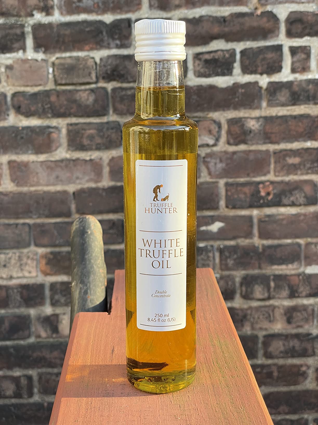 TruffleHunter - Black & White Truffle Oil Set - Extra Virgin Olive Oil for Cooking & Seasoning - 8.45 Oz X2 customer photo 2