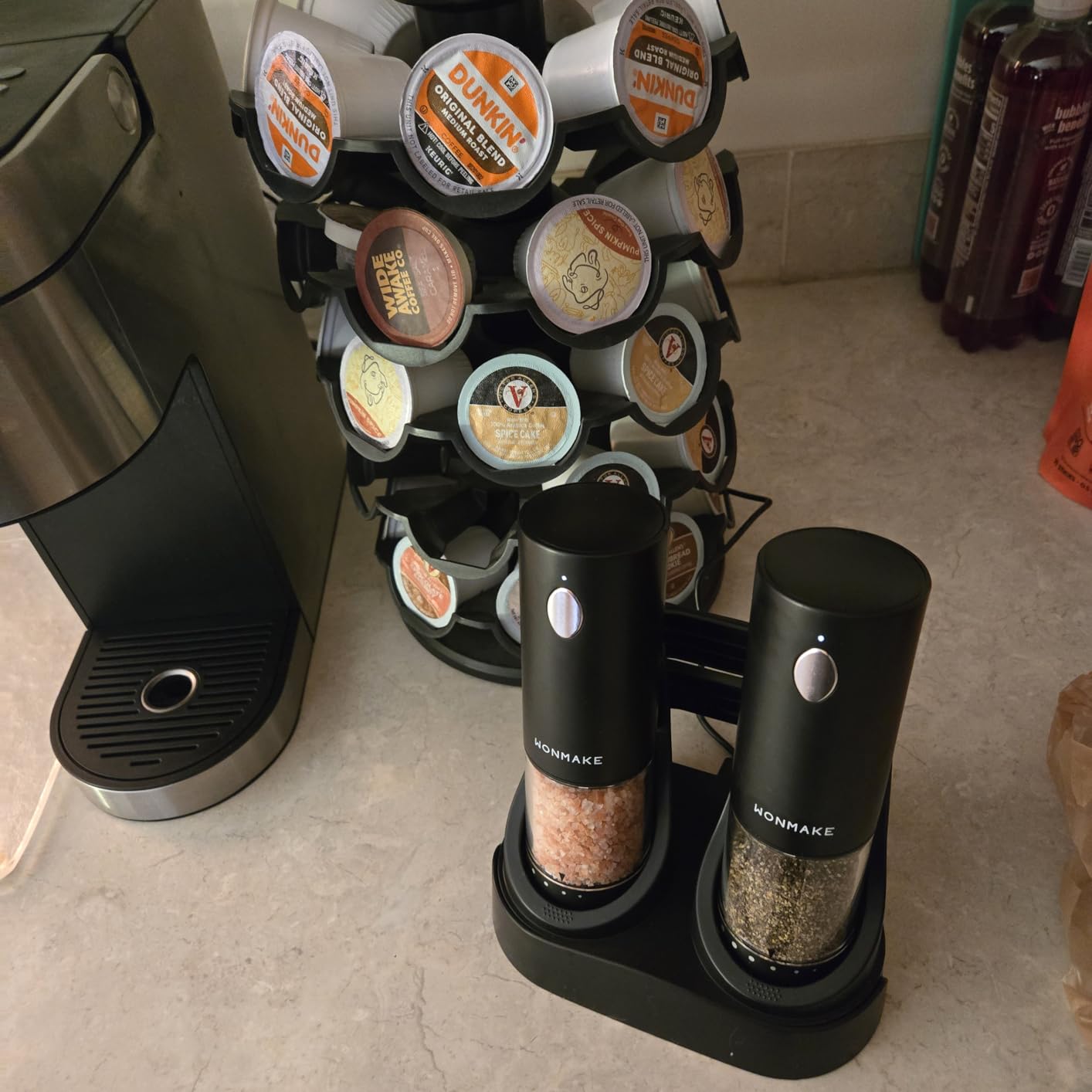 Electric Salt and Pepper Grinder Set - Automatic Refillable Salt and Pepper Grinders with Charging Base & LED Light, Adjustable Coarseness, One-handed Easy Operation, Ideal Kitchen Gadget customer photo 1