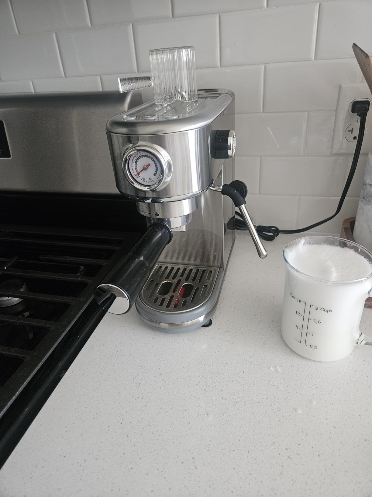 atatix Espresso Machine with Milk Frother, 20 Bar Pressure Espresso Maker, with 44OZ Removable Tank, Compact Stainless Steel Coffee Machine for Home, Office, Latte, Cappuccino, Macchiato, Silver customer photo 1