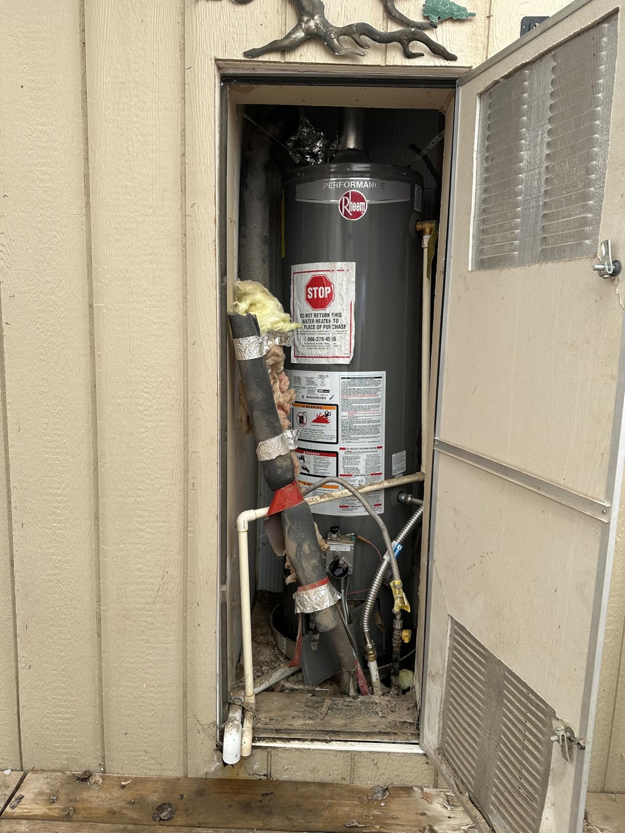 MIZUDO Natural Gas Tankless Water Heater, Indoor or Outdoor Convertible Installation, Max 5.1 GPM 120,000 BTU, WiFi&APP Control CSA Certified, GEN 3 customer photo 1