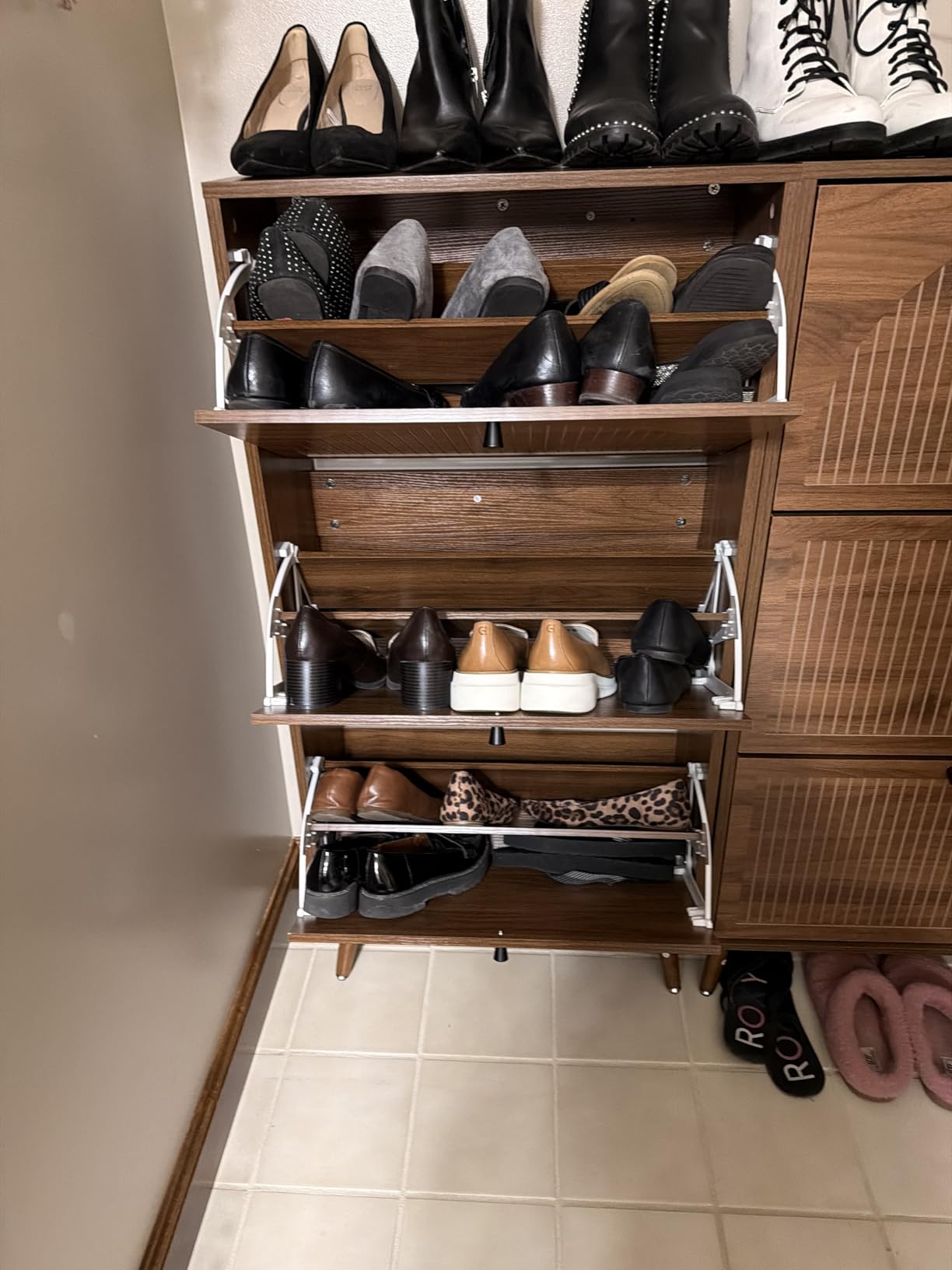 Fsbecl Shoe Storage Cabinet for Entryway with 3 Flip Drawers, Narrow Shoe Organizer with Fluted Panel, Freestanding Wood Hidden Shoe Cabinet for Hallway, Walnut customer photo 2