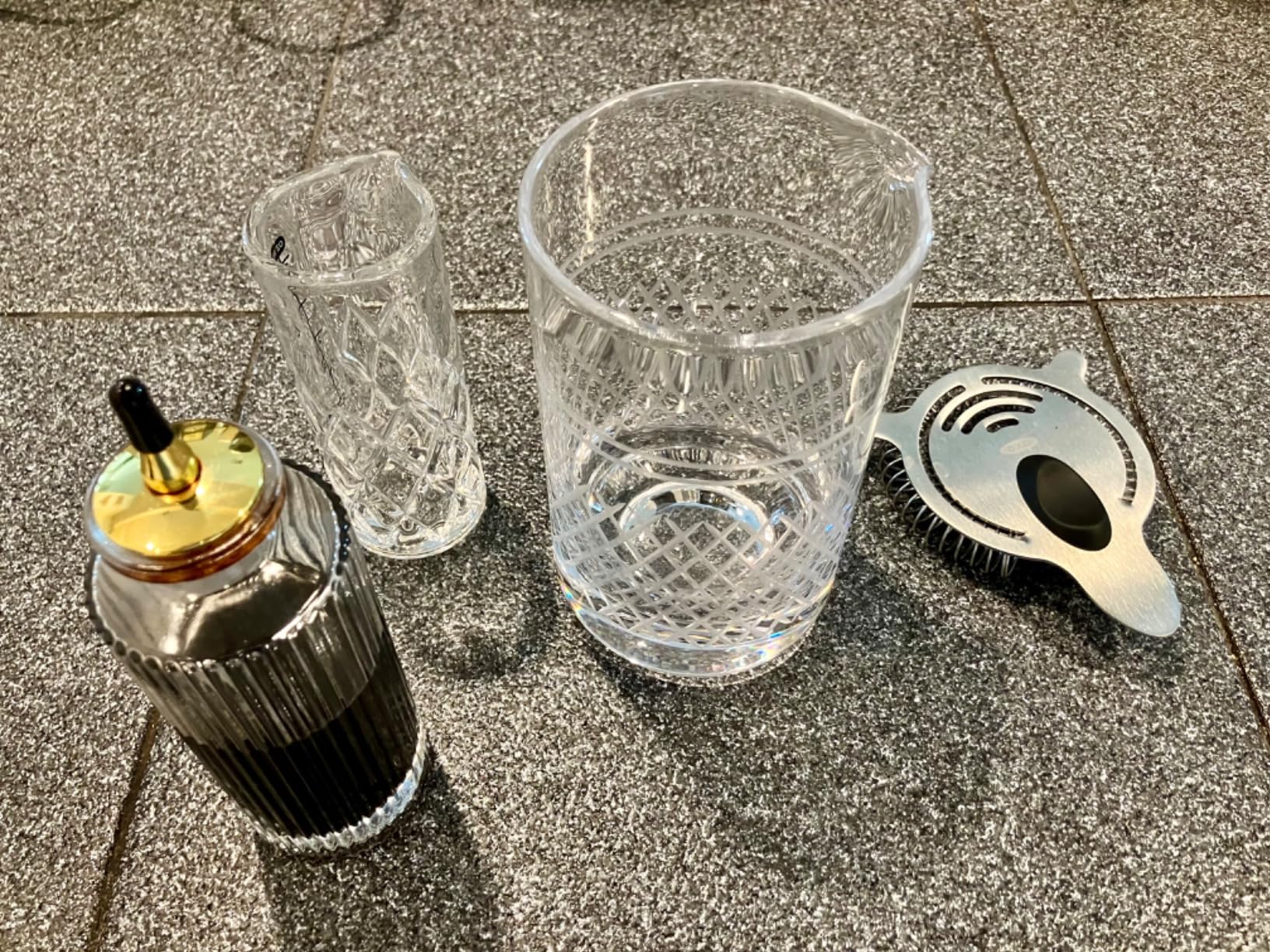 barillio 24 Oz Crystal Cocktail Mixing Glass | Seamless Lead-Free Crystal, Weighted Base Stirring Pitcher customer photo 2