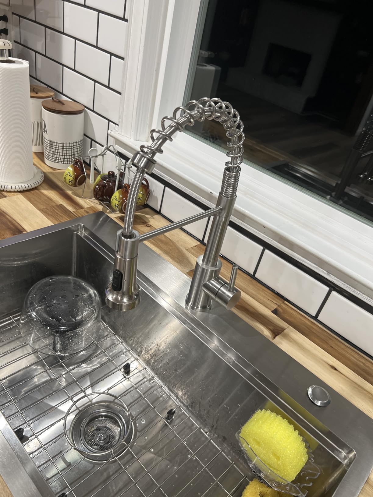 Kitchen Faucet with Pull Down Sprayer, Commercial Single Handle Stainless Steel Kitchen Faucets with Deck Plate (Brush Nickel) customer photo 1