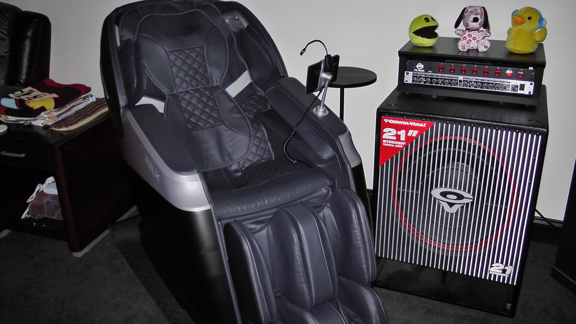 RELX Massage Chair Full Body, 20 Modes Zero Gravity SL-Track Shiatsu Massage Chair Built-in Heat System, Airbag Massage with Body Scan, Deep Yoga Stretch, Calfrest Extension and AI Control (Black) customer photo 2