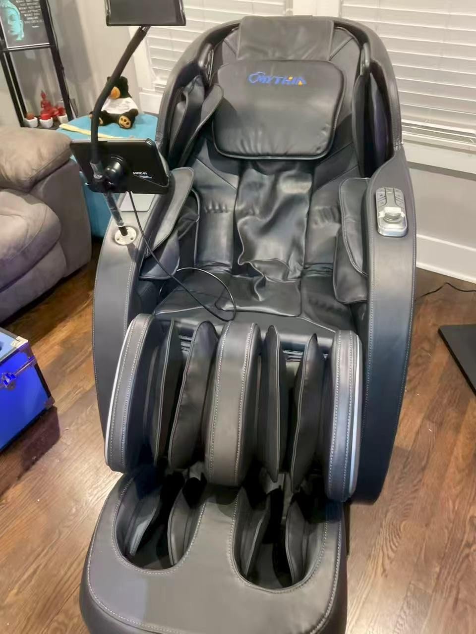 MYTHIA 2026 4D Massage Chair for Home Relaxation - Full Body Zero Gravity Recliner with 55