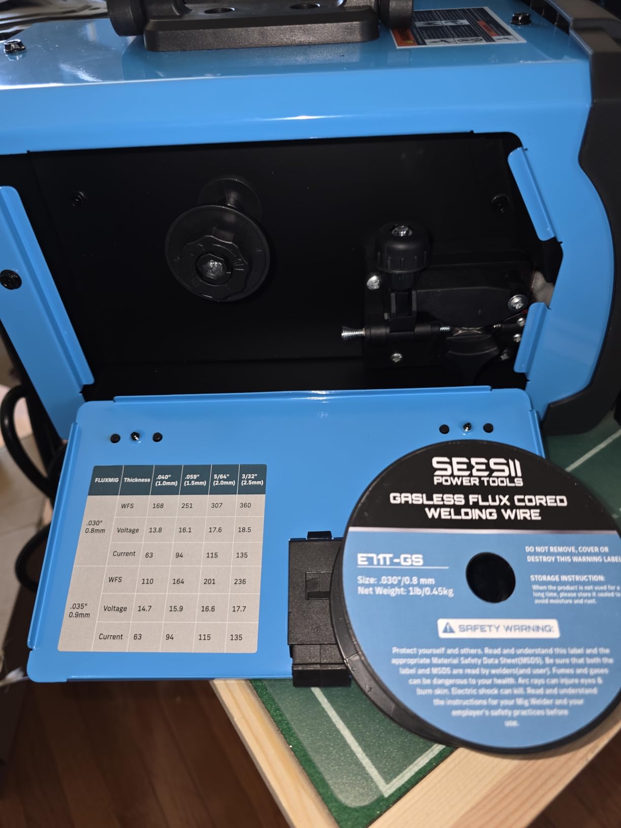 SEESII 135A MIG Welder 110V - 3-in-1 Gasless Flux Core/Lift TIG/Stick Welding Machine, 7.7lbs Portable IGBT Inverter customer photo 2