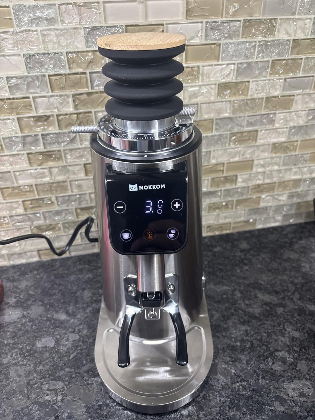 MOKKOM Professional 64mm Plated Flat Burr Coffee Grinder with 100 Grind Settings, All-Metal Stainless Steel Body, Coffee Bean Grinder with Adjustable Electronic Timer, Anti-Static, LED Display customer photo 1