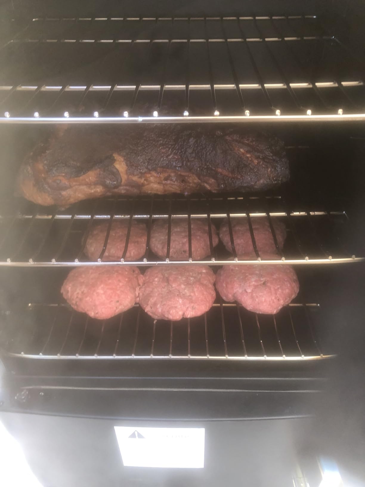 Vertical Large Propane Smoker with Cover & 4 Cooking Grates, Large Cooking Space, Heavy Duty & Weather-Resistant for Backyards, Smoke Ribs, Brisket, Chicken customer photo 2