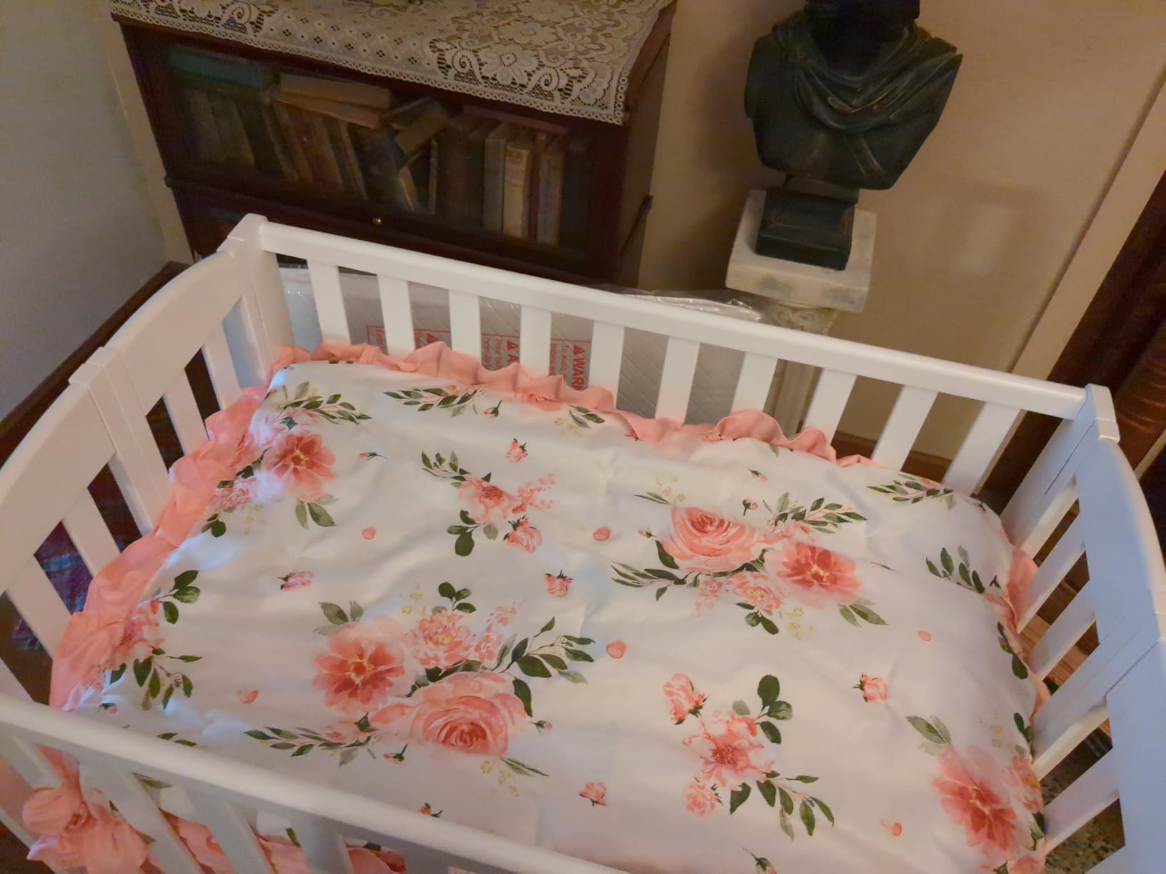 Dream On Me 3-in-1 Portable Folding Mini Baby Crib with Mattress, White, GREENGUARD Gold Certified customer photo 2
