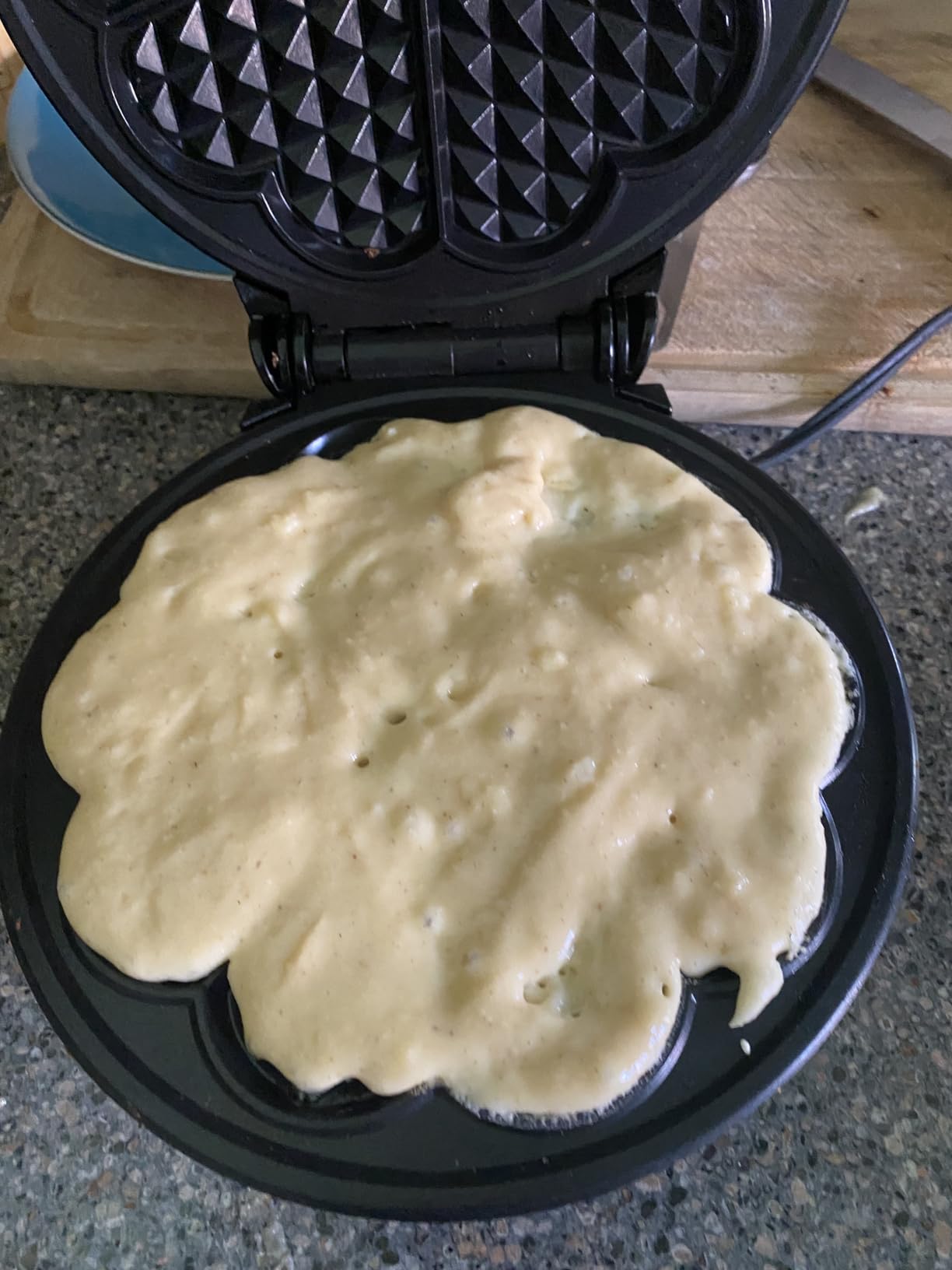 Euro Cuisine WM520 Heart Shaped Iron Waffle Maker - Eco-Friendly PTFE and PFOA Free Non Stick Plates, Perfect for Special Occasions, 8-Inch customer photo 2