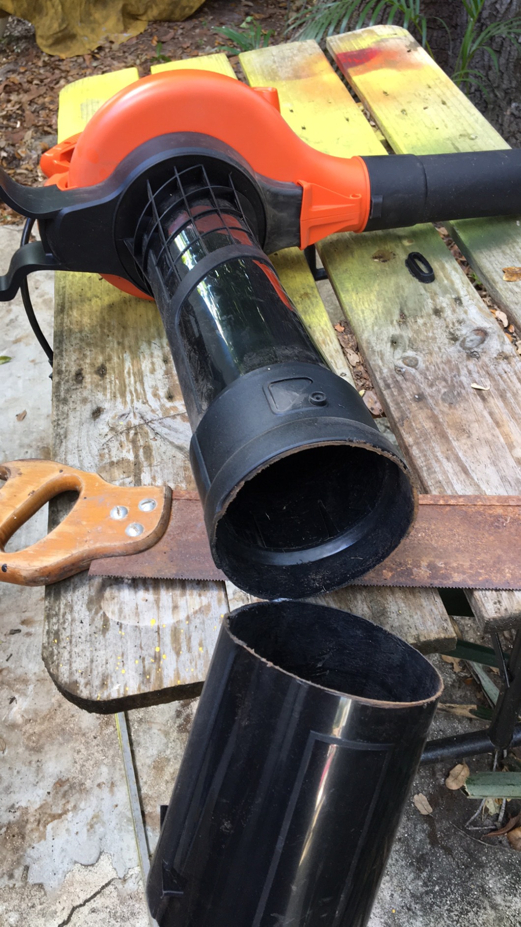 BLACK+DECKER Corded Leaf Blower Leaf Vacuum and Leaf Mulcher 3-in-1, Up to 230 MPH, 12 Amp Handheld Blower and Vacuum Combo (BV3600) customer photo 2