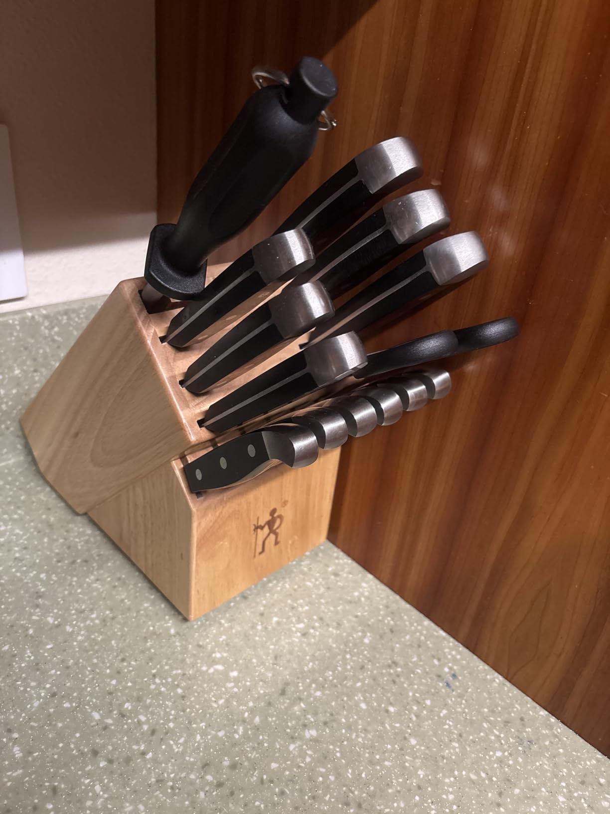 HENCKELS Statement Premium Quality 12-Piece Knife Set with Block, Razor-Sharp, German Engineered Informed by 100+ Years of Mastery, Lightweight and Strong, Dishwasher Safe, Natural customer photo 1