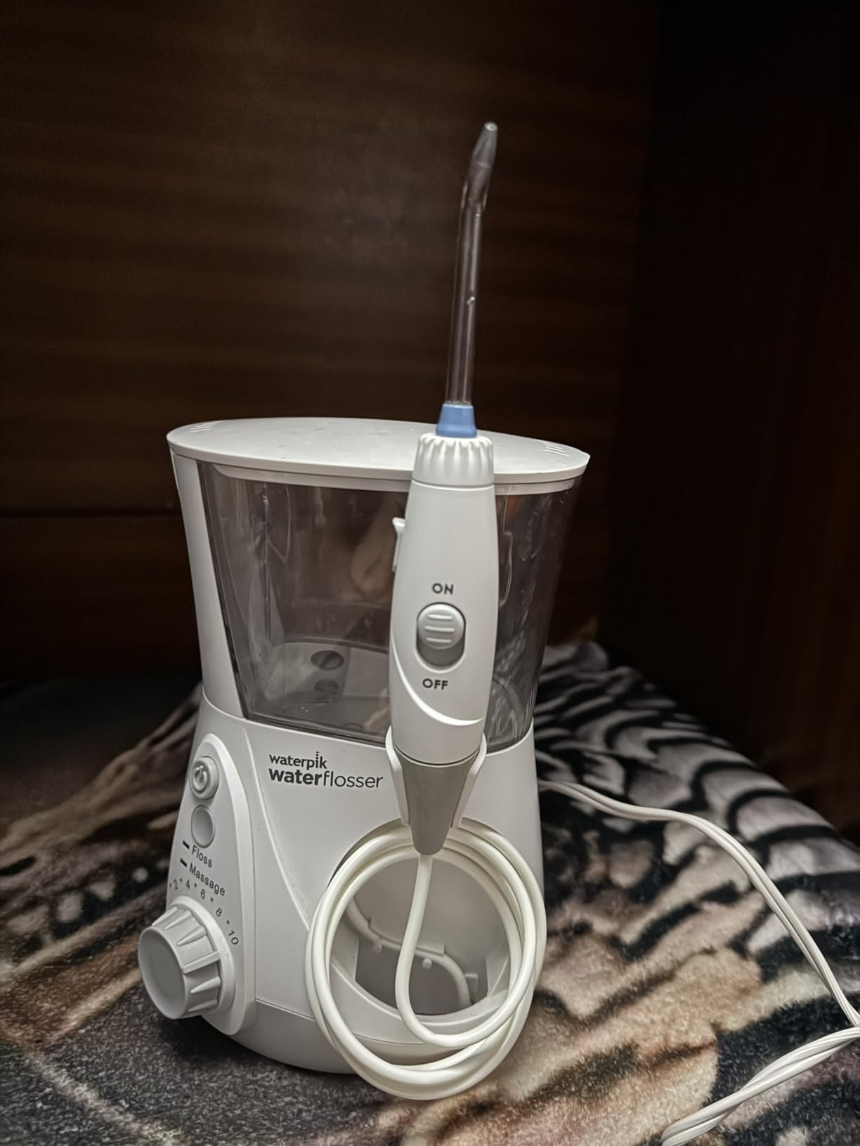 Waterpik Aquarius Water Flosser For Teeth Cleaning, Gums, Braces, Dental Care, Electric Power With 10 Settings, 7 Tips For Multiple Users And Needs, ADA Accepted, White WP-660, Packaging May Vary customer photo 1