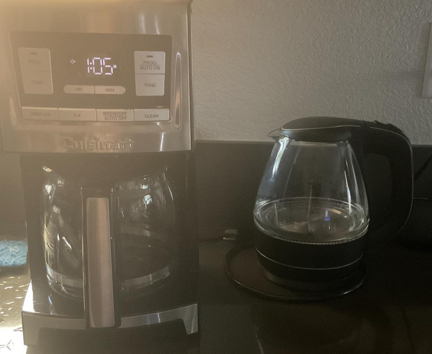 OVENTE Electric Kettle, 1.5L Borosilicate Glass Countertop Water Heater and Boiler for Coffee or Tea, BPA-Free, Auto Shut-Off, Boil-Dry Protection, Removable and Washable Spout Filter, Purple KG83G customer photo 1