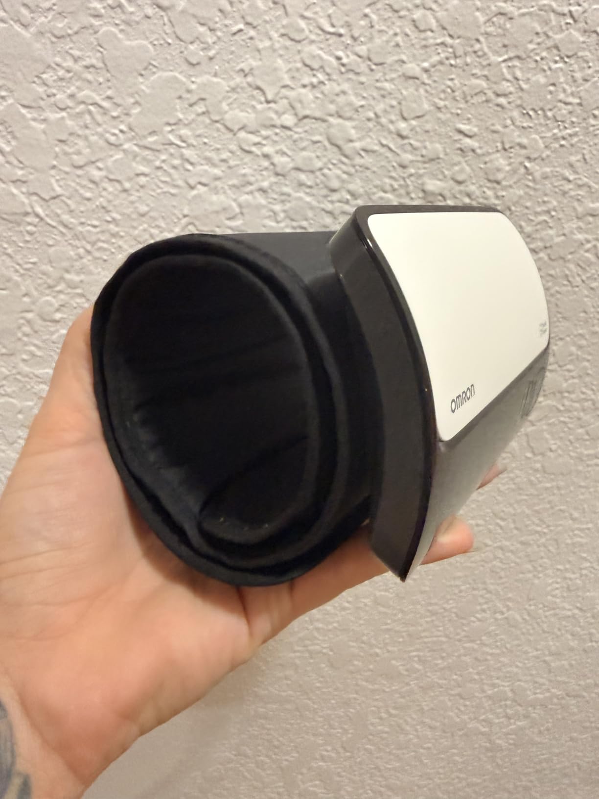 Omron Evolv Wireless Blood Pressure Monitor for Home Use & Upper Arm - Clinically Validated - Connect App customer photo 2