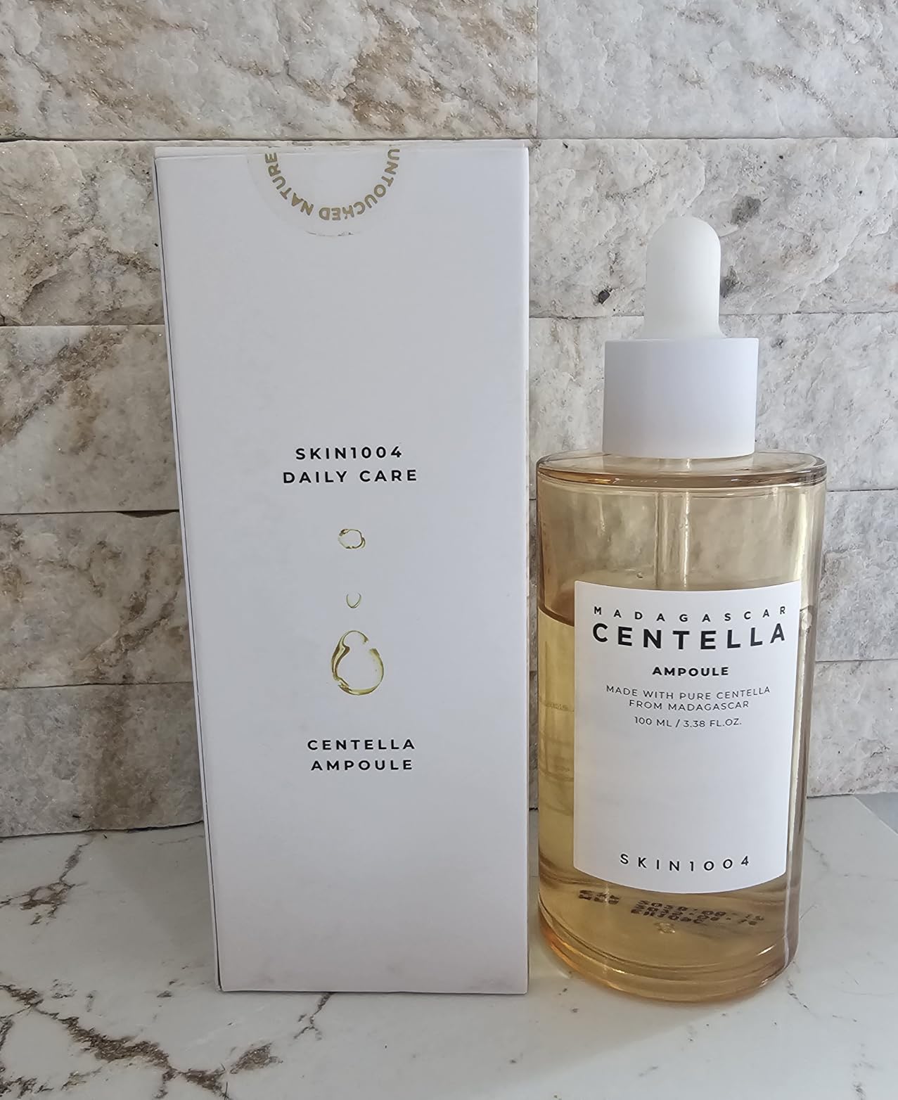 SKIN1004 Madagascar Centella Ampoule, Korean Face Serum with Centella Asiatica for Hydrating & Moisturizing Care, Soothing Facial Serum for Skin Balance and Glow, Korean Skin Care, 3.38 fl.oz / 100 ml customer photo 1