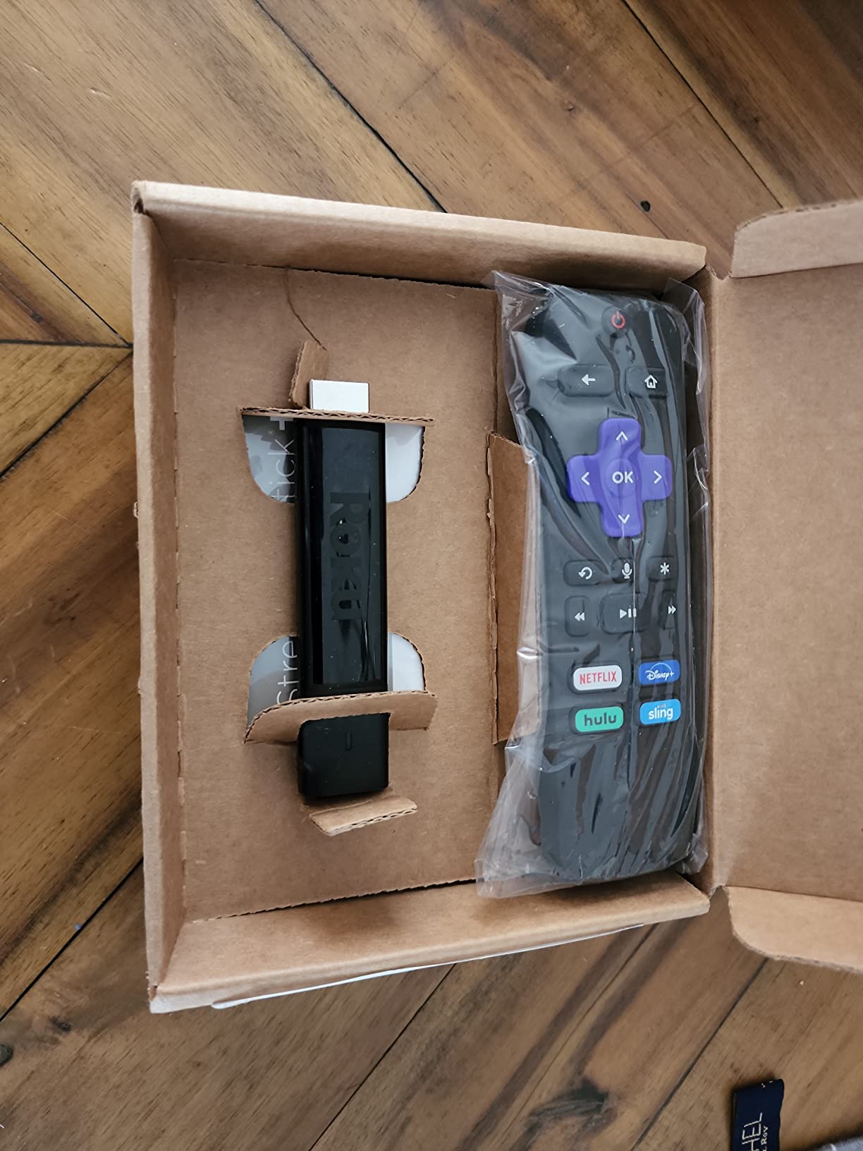 Roku Streaming Stick+ | HD/4K/HDR Streaming Device with Long-range Wireless and Voice Remote with TV Controls (Renewed) customer photo 1