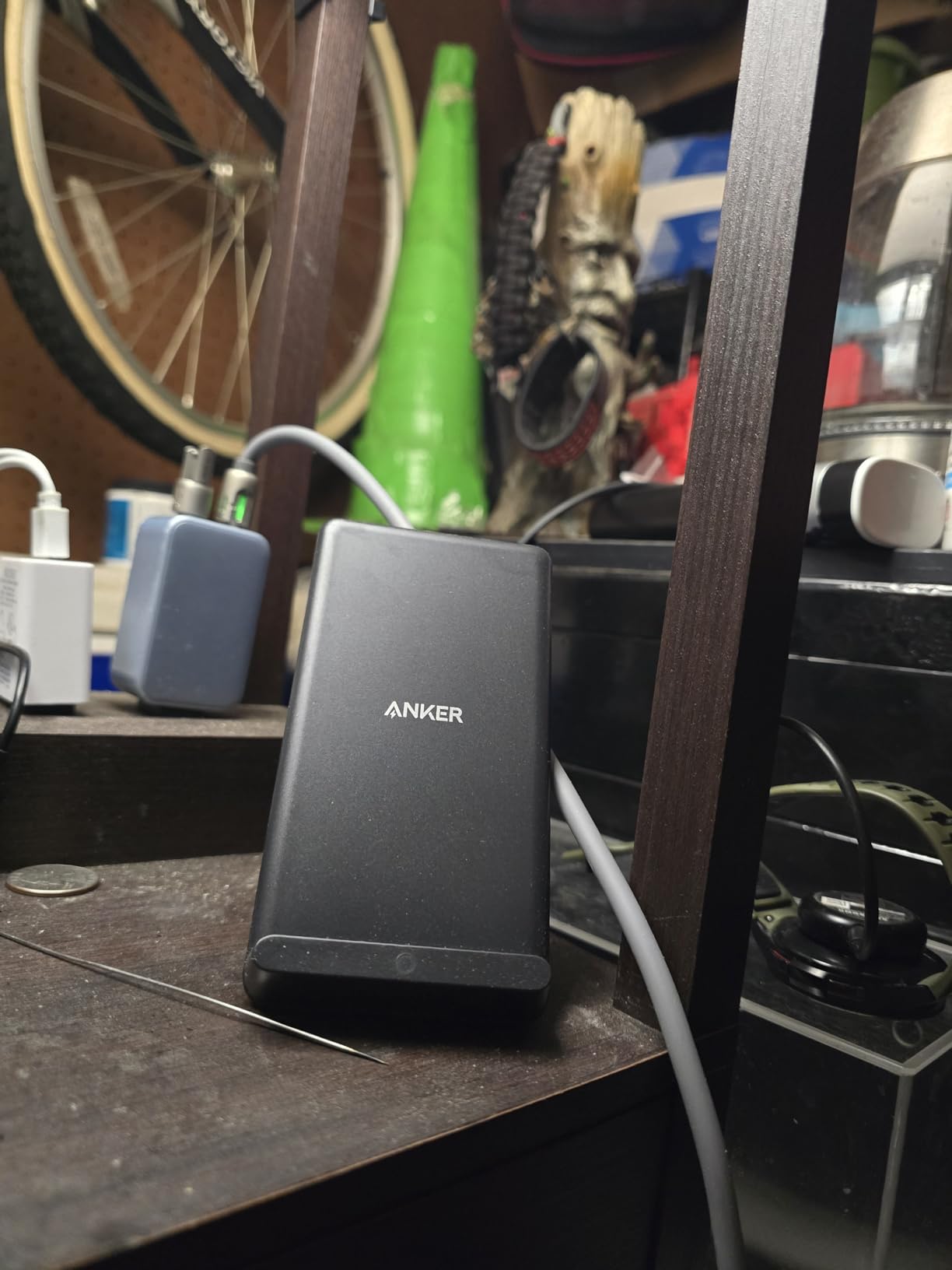 Anker 313 Wireless Charger (Stand), Qi-Certified 10W Max for iPhone and Galaxy customer photo 1