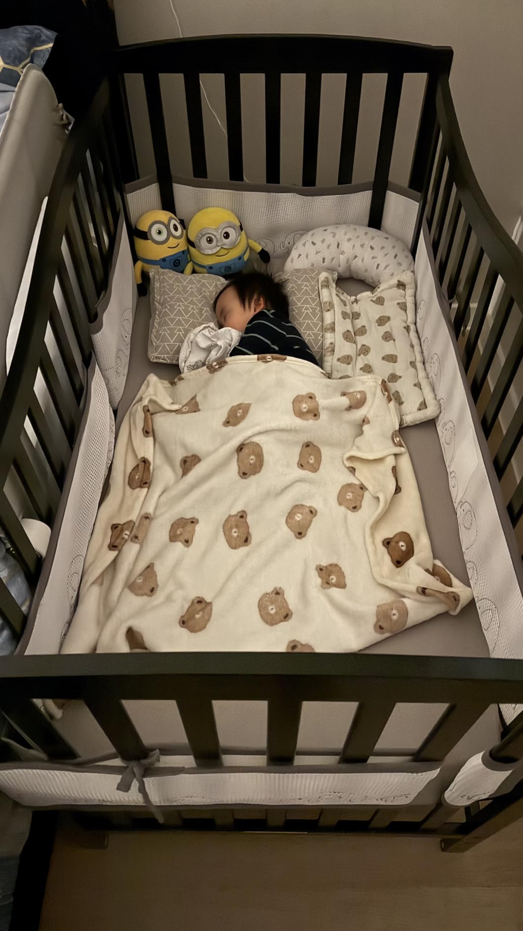 Dream On Me Chelsea 5-in-1 Convertible Full-Size Baby Crib, Steel Grey, GREENGUARD Gold Certified customer photo 2