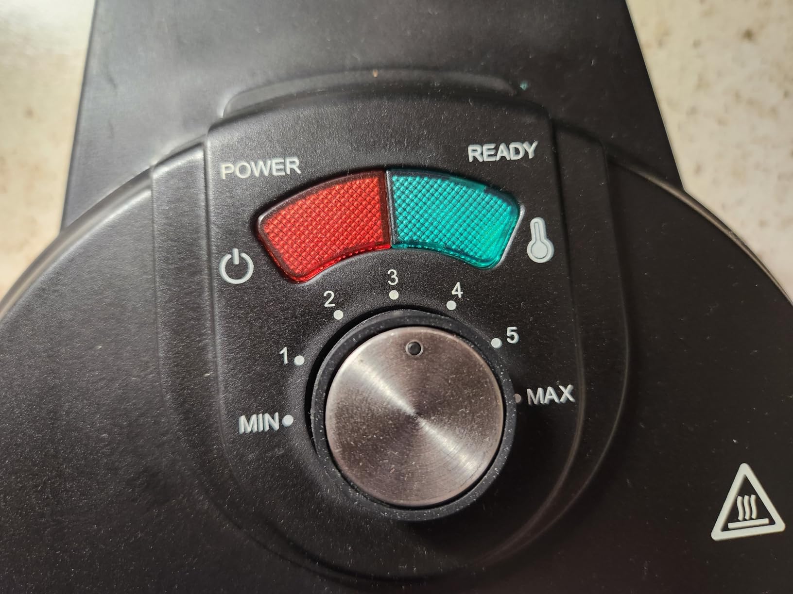 Chefman Anti-Overflow Belgian Waffle Maker with Shade Selector, Temperature Control, Mess Free Moat, Round Iron w/Nonstick Plates & Cool Touch Handle, Measuring Cup Included, Black customer photo 2