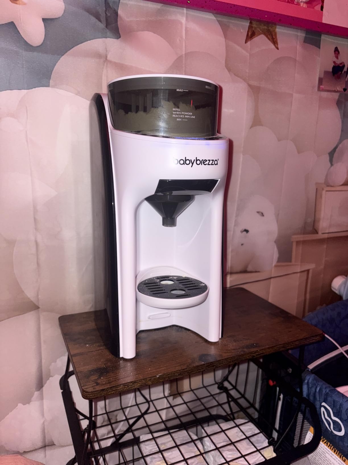 Baby Brezza New and Improved Formula Pro Advanced Formula Dispenser Machine - Automatically Mix a Warm Formula Bottle Instantly - Easily Make Bottle with Automatic Powder Blending, White customer photo 1
