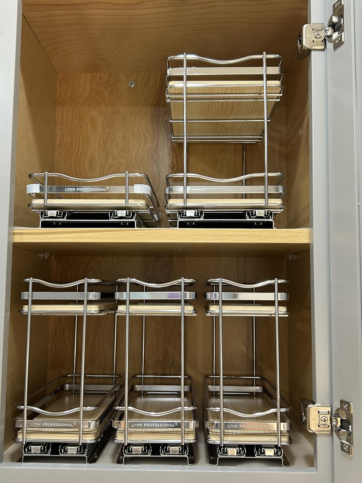 LYNK PROFESSIONAL® Pull Out Spice Organization for Cabinets - 4-3/8 inch Wide – Spice Rack for Inside Cabinets, Slide Out Spice Rack Organizer for cabinet – Pull Out Spice Rack, Sliding 2 Tier Chrome customer photo 1