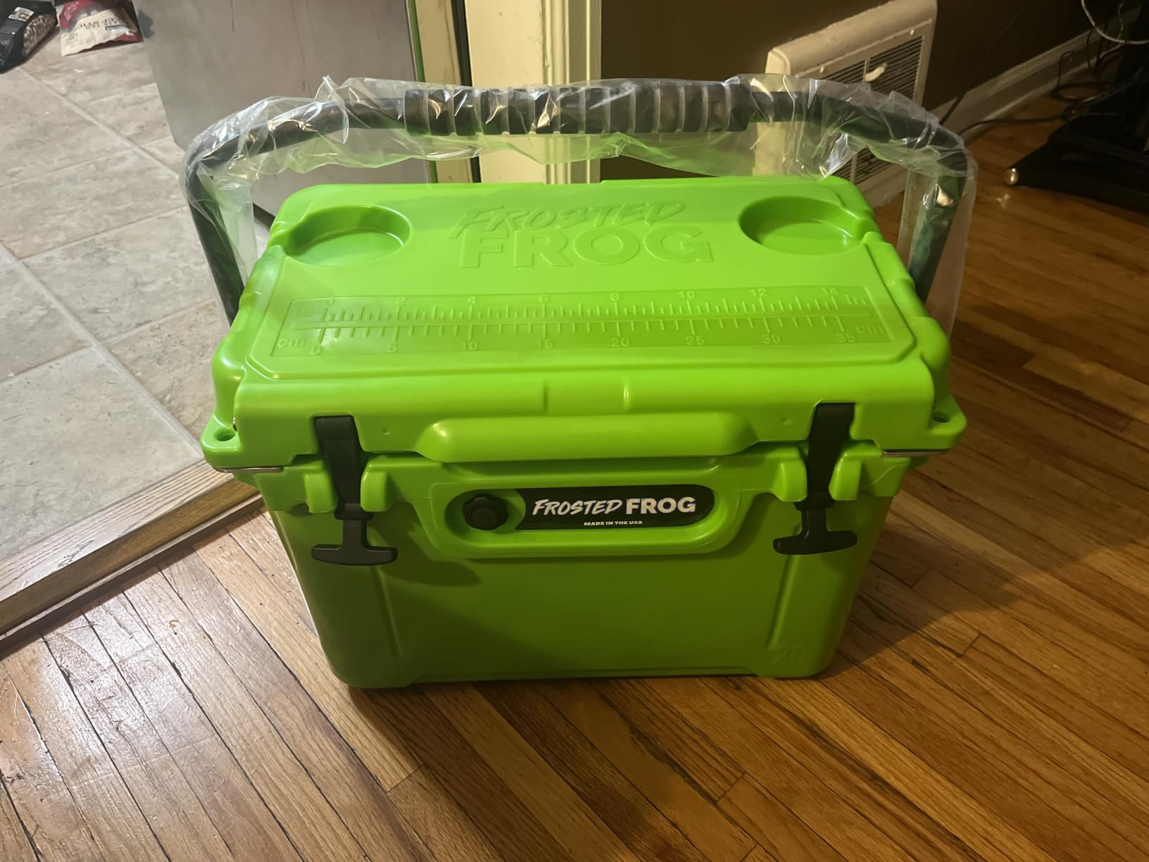Frosted Frog 20 Qt Rotomolded Hard Cooler customer photo 2